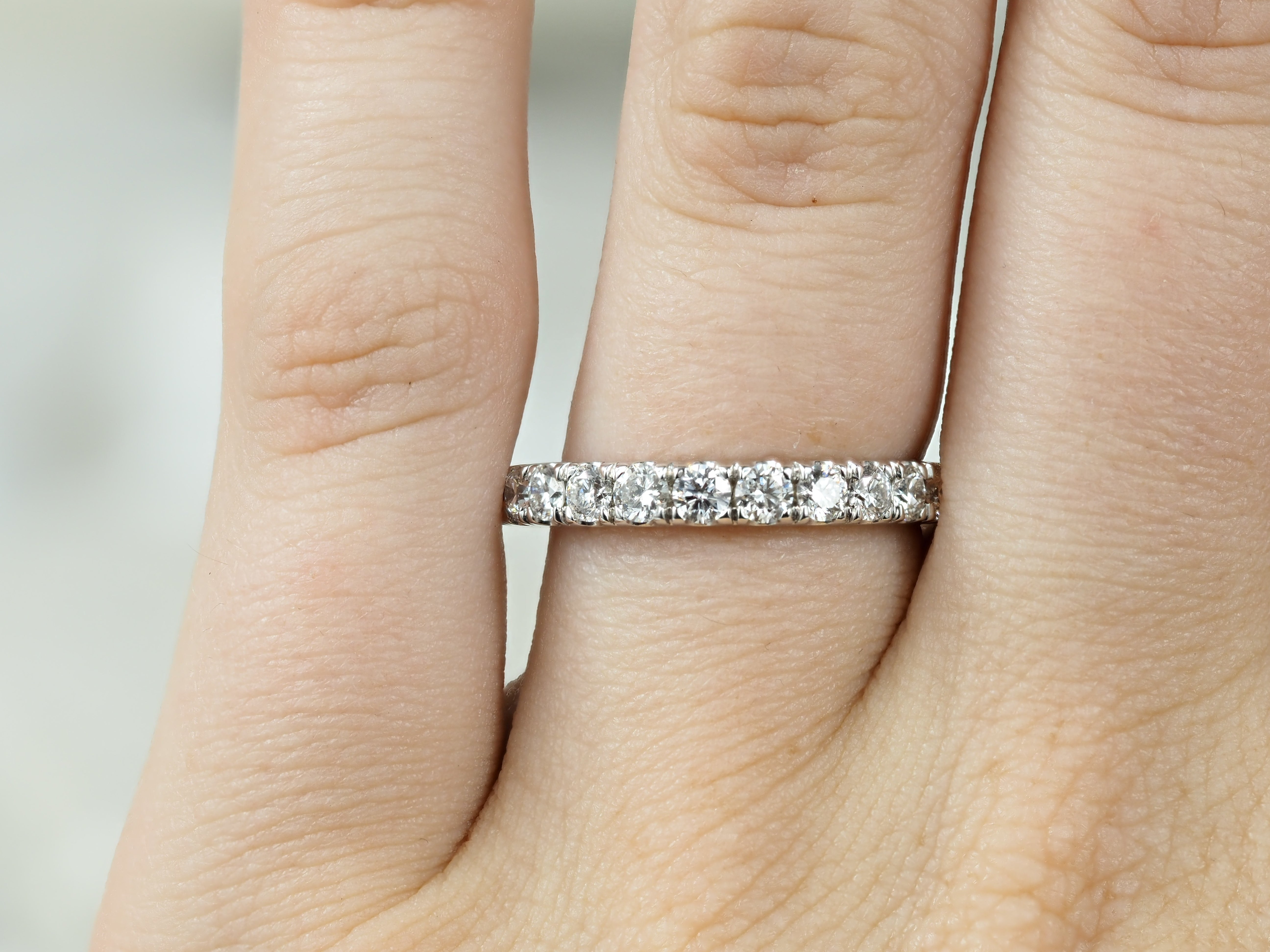18ct Yellow and White Gold Round Brilliant cut Diamond Ring, 0.76ct Total