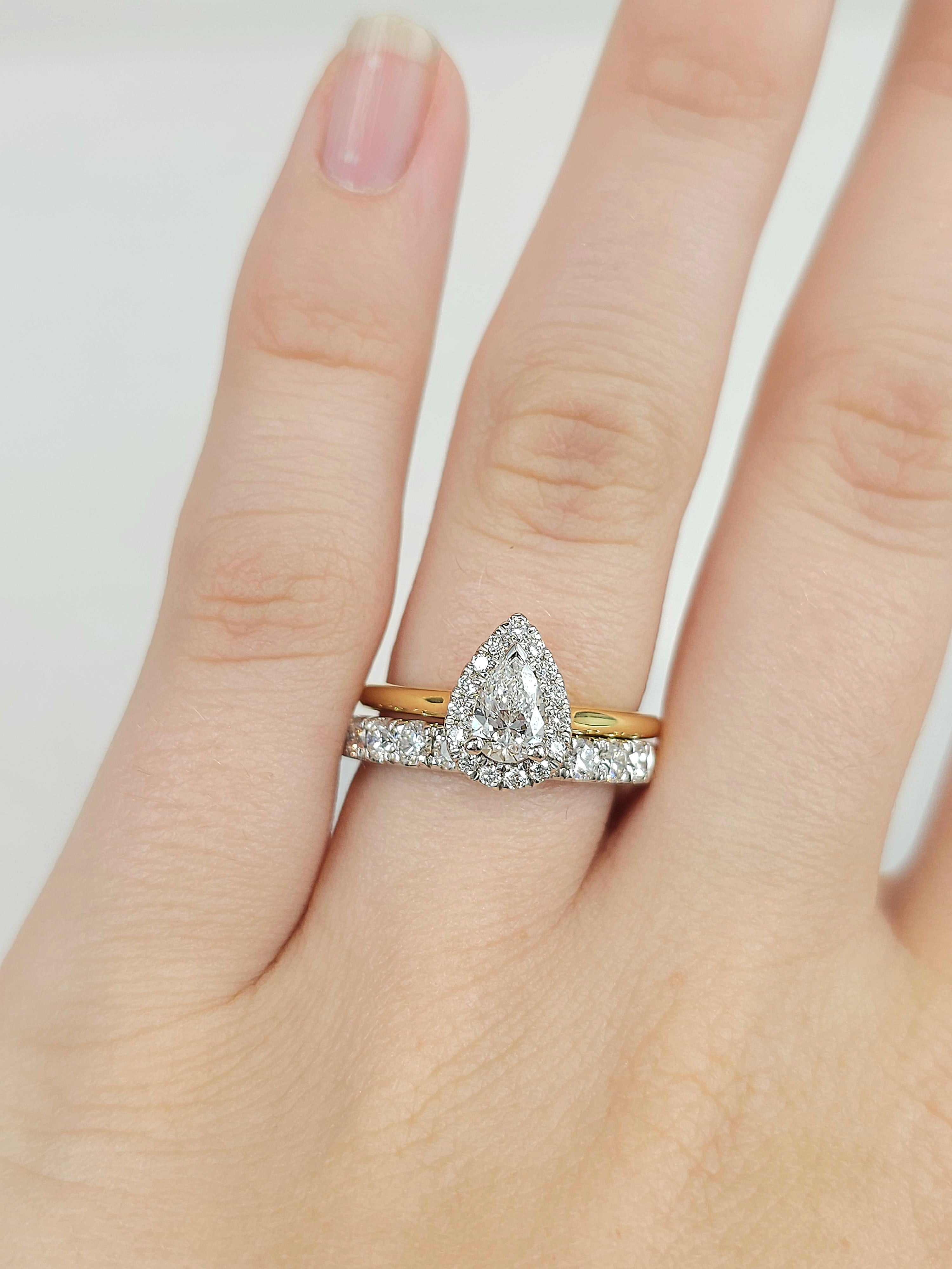 18ct Yellow and White Gold Round Brilliant cut Diamond Band, 0.76ct Total