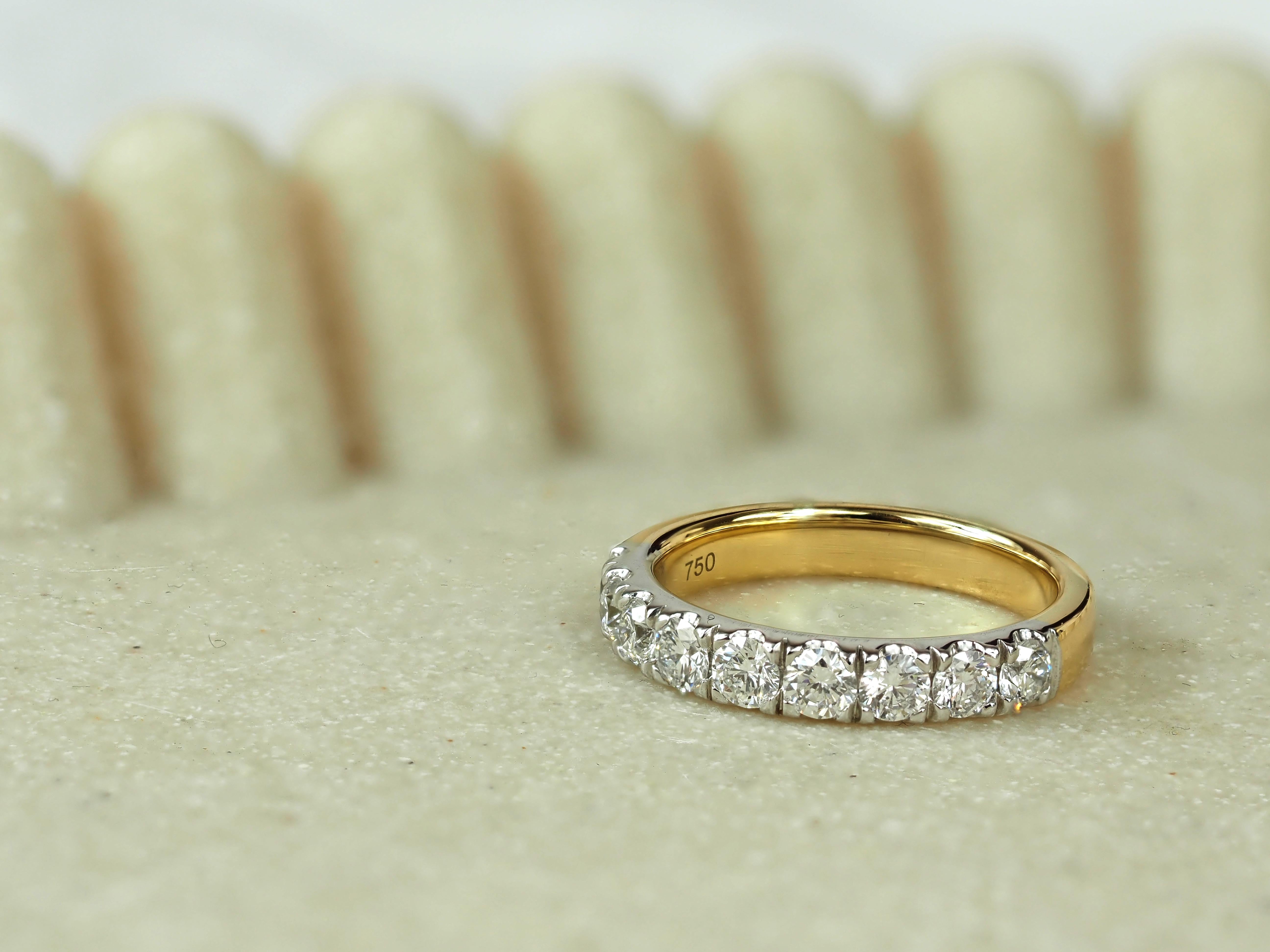 18ct Yellow and White Gold Round Brilliant Cut Diamond Ring, 1.04ct Total