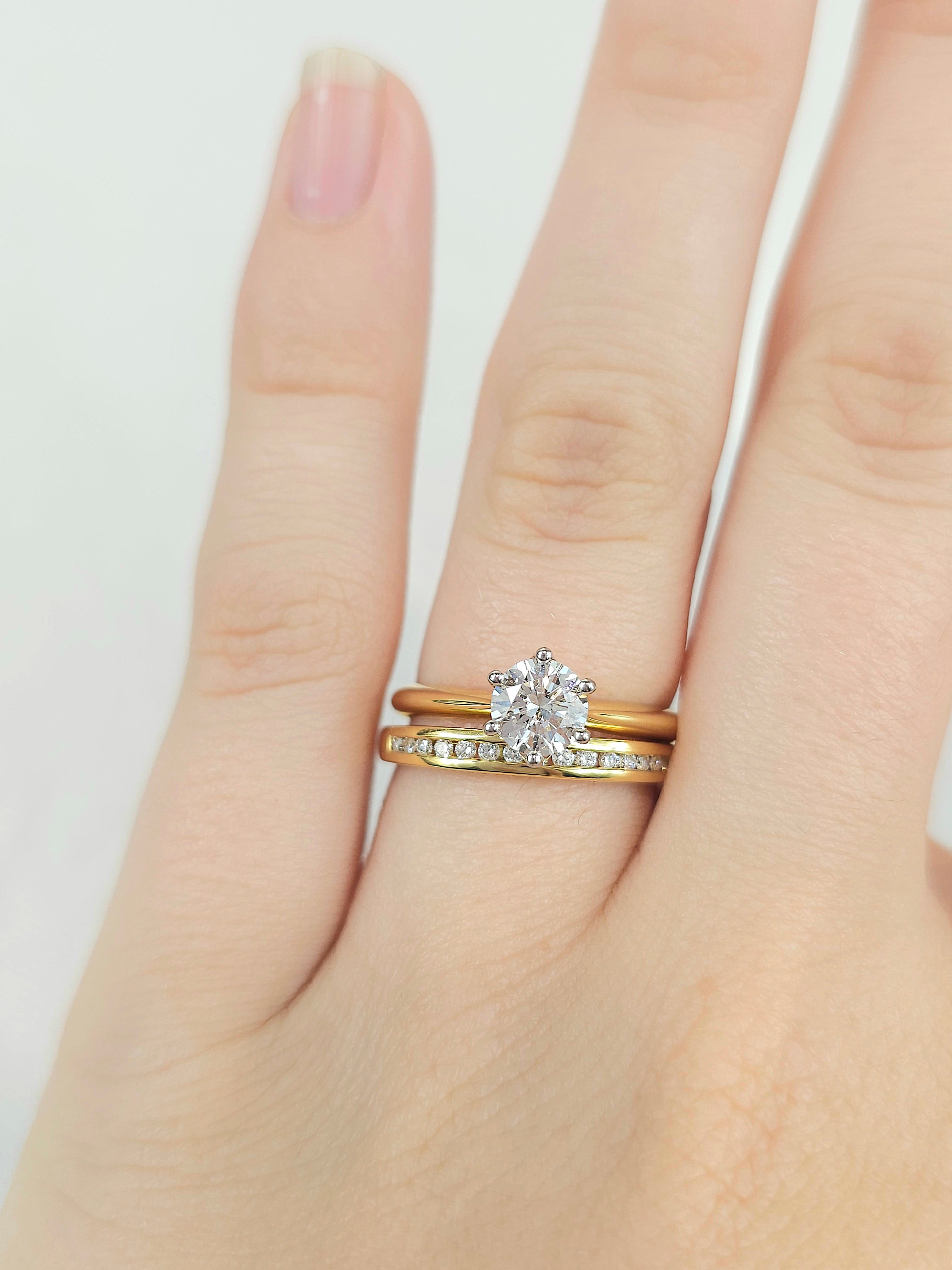 18ct Yellow Gold Round Brilliant cut Diamond band, 0.15ct Total