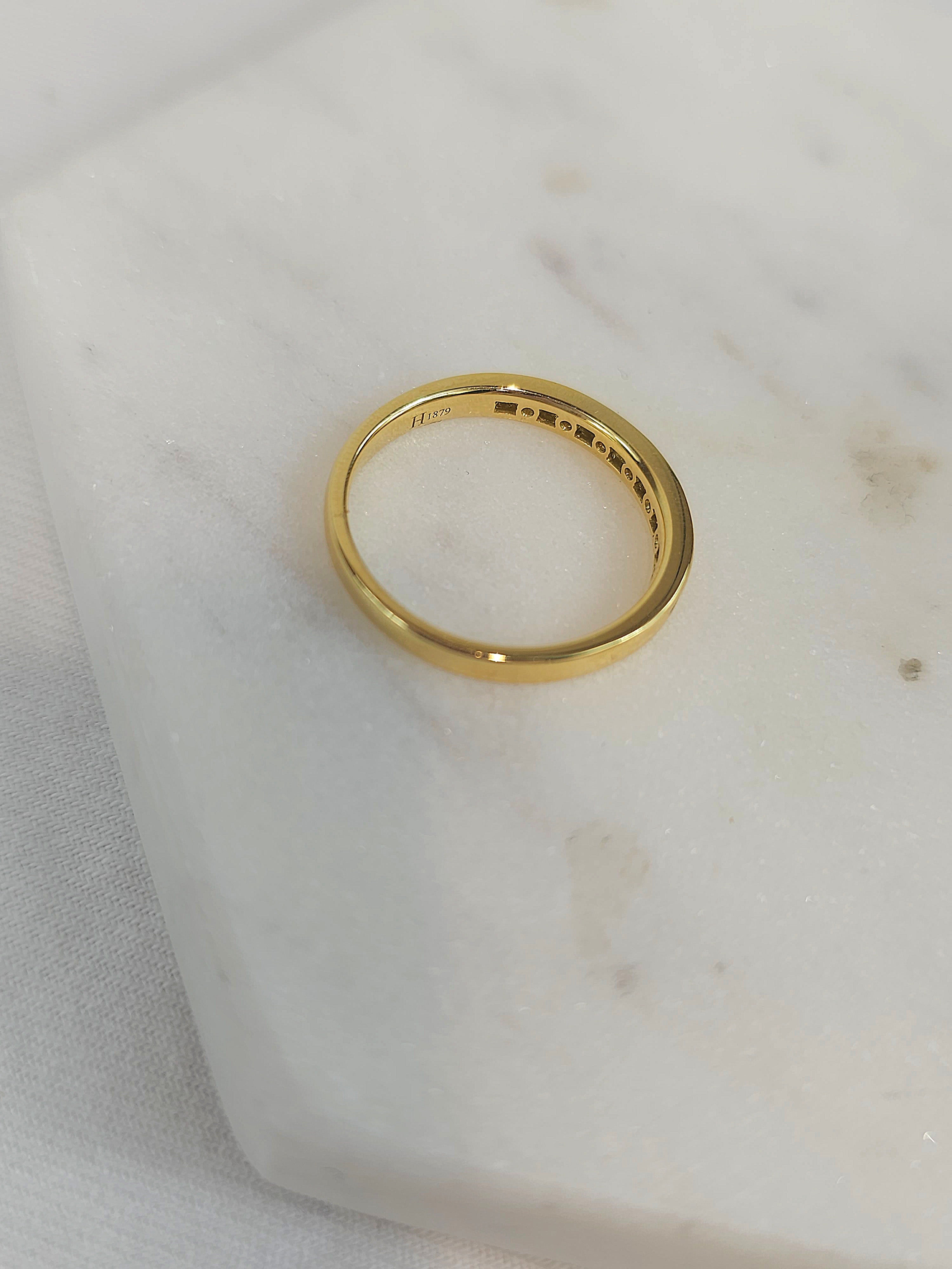 18ct Yellow Gold Round Brilliant cut Diamond band, 0.15ct Total