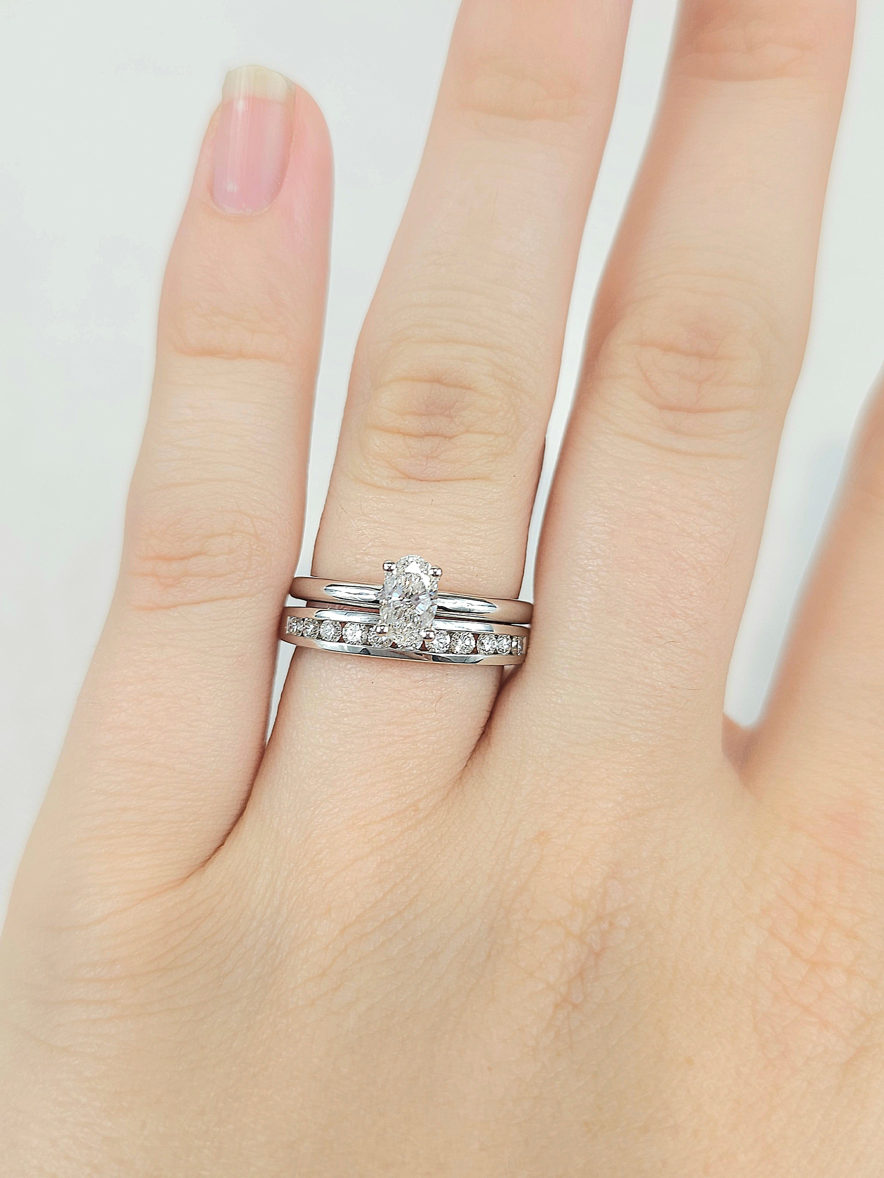 18ct White Gold Round Brilliant cut Diamond band, 0.33ct total