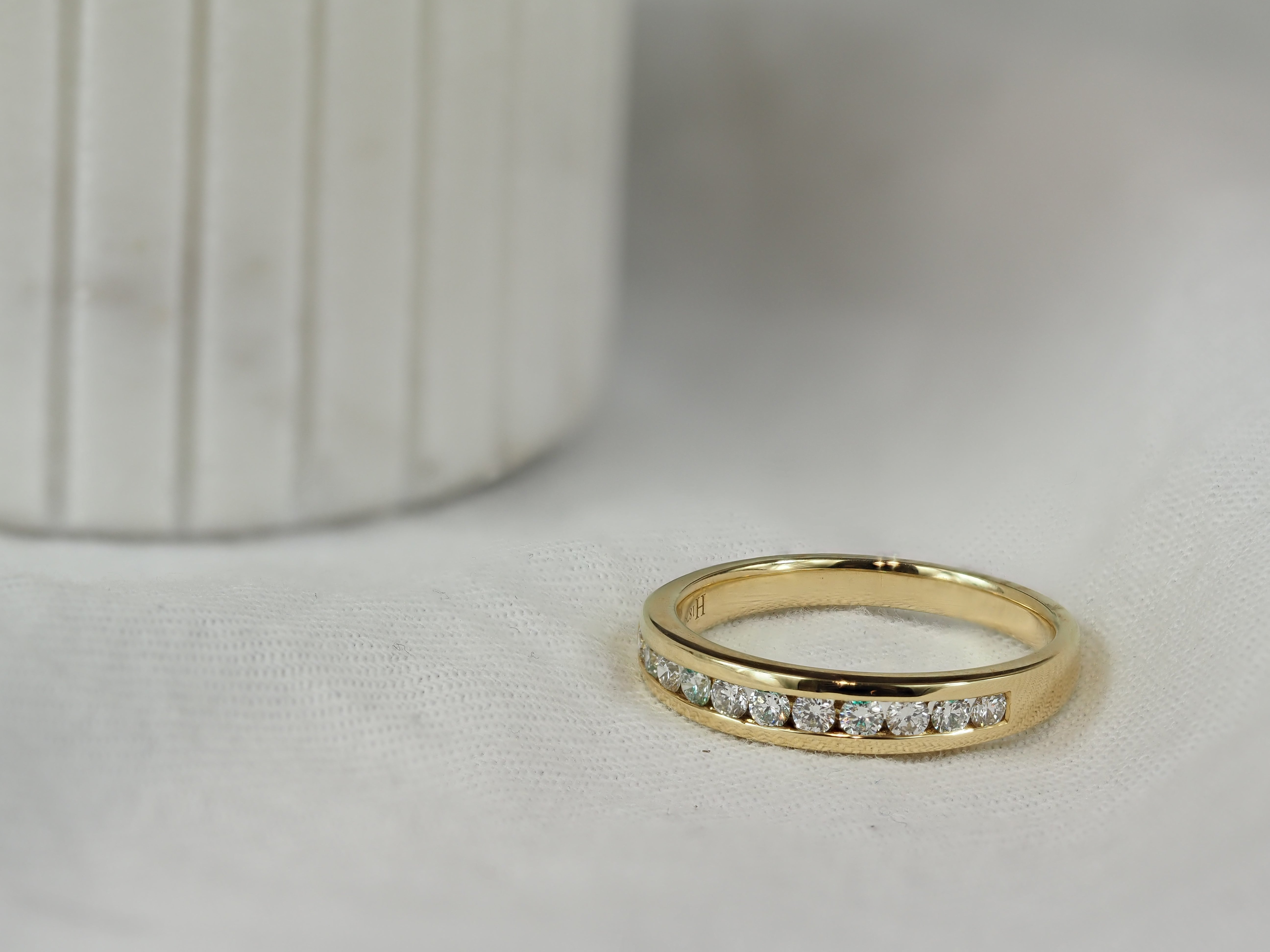 18ct Yellow Gold Round Brilliant cut Diamond Ring, 0.40ct Total
