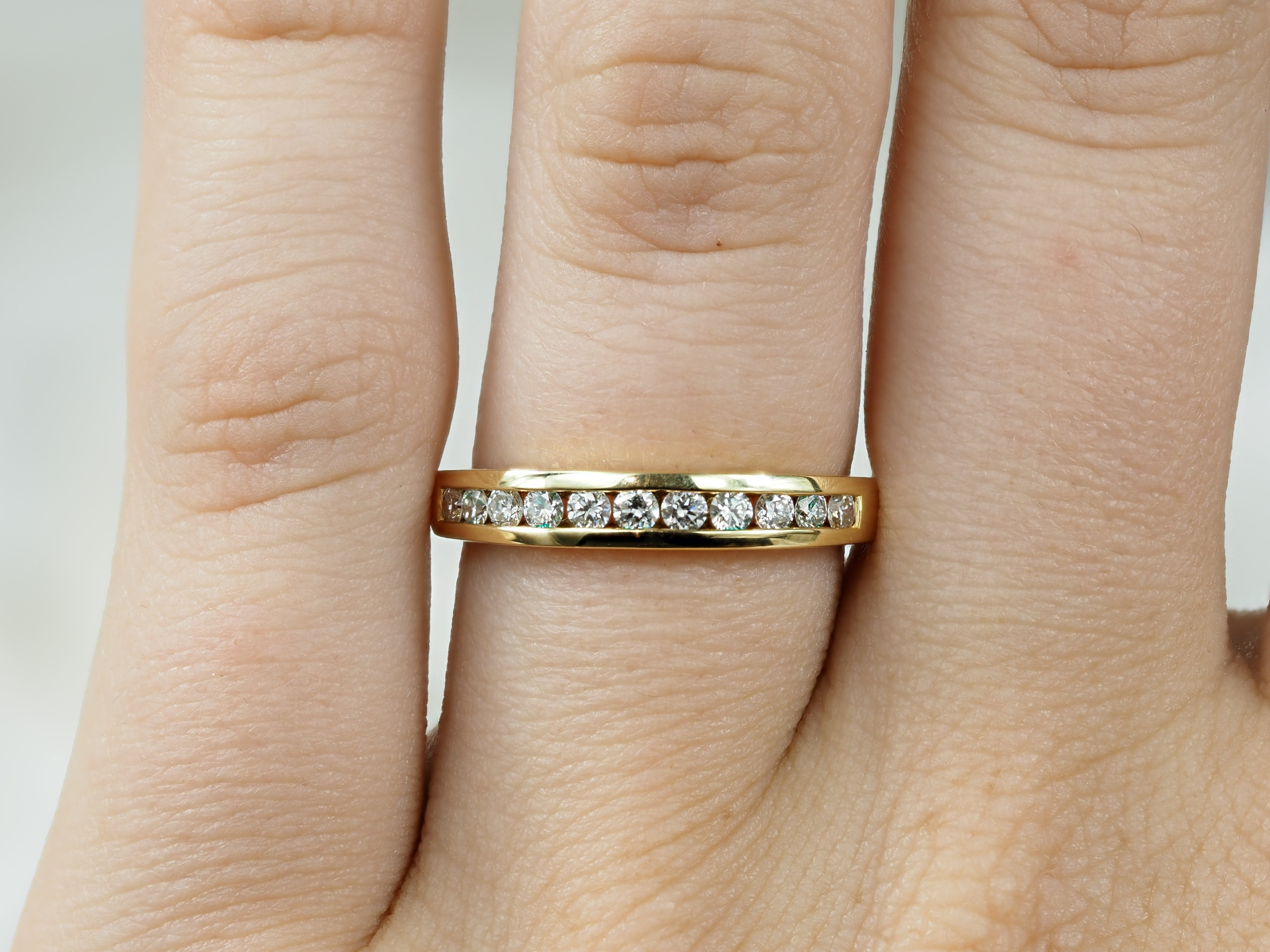 18ct Yellow Gold Round Brilliant cut Diamond Ring, 0.40ct Total