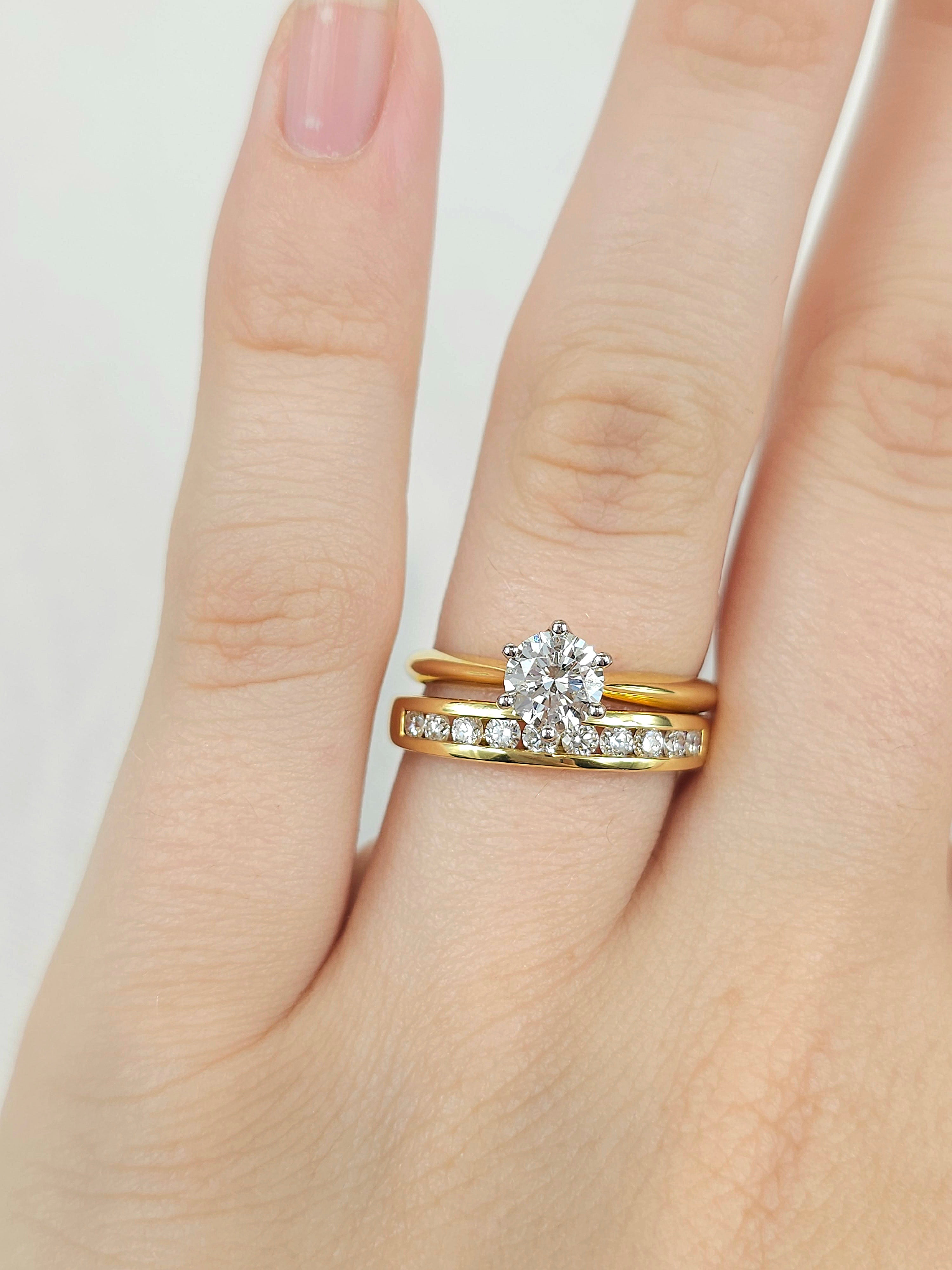 18ct Yellow Gold Round Brilliant cut Diamond Band, 0.40ct Total