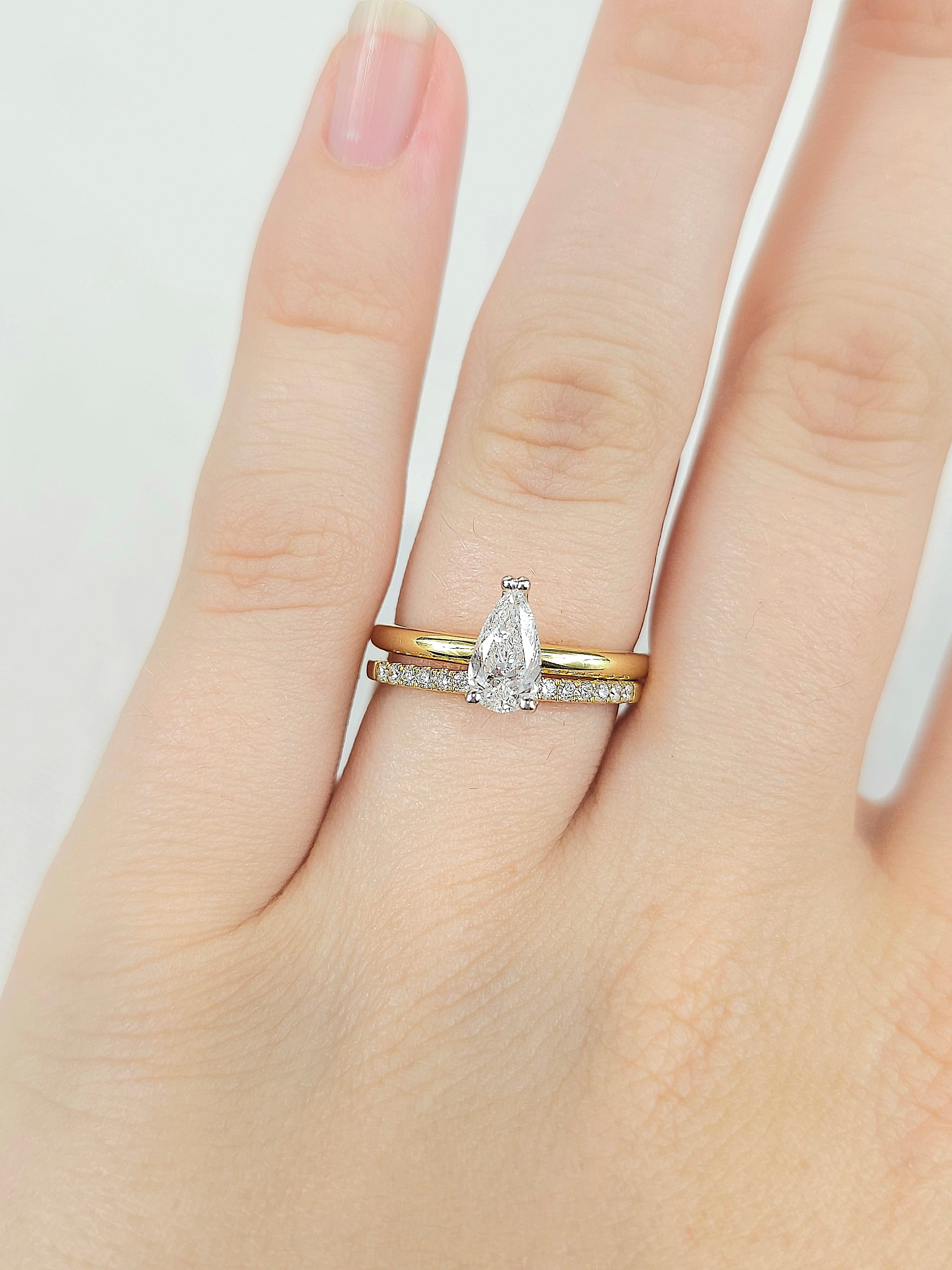 18ct Yellow Gold Round Brilliant cut Diamond Band, 0.15ct total