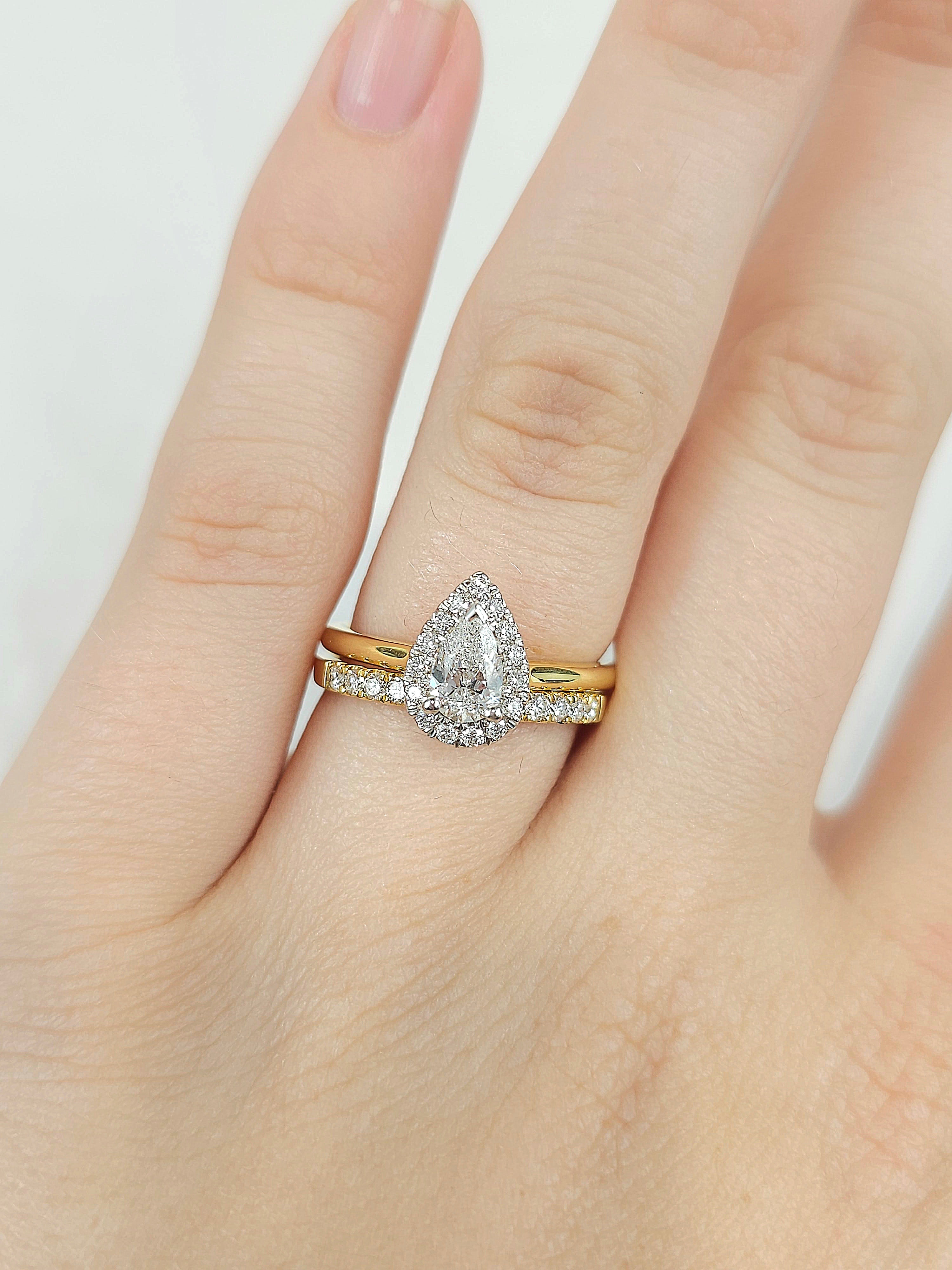 18ct Yellow Gold Round Brilliant cut Diamond band, 0.24ct total