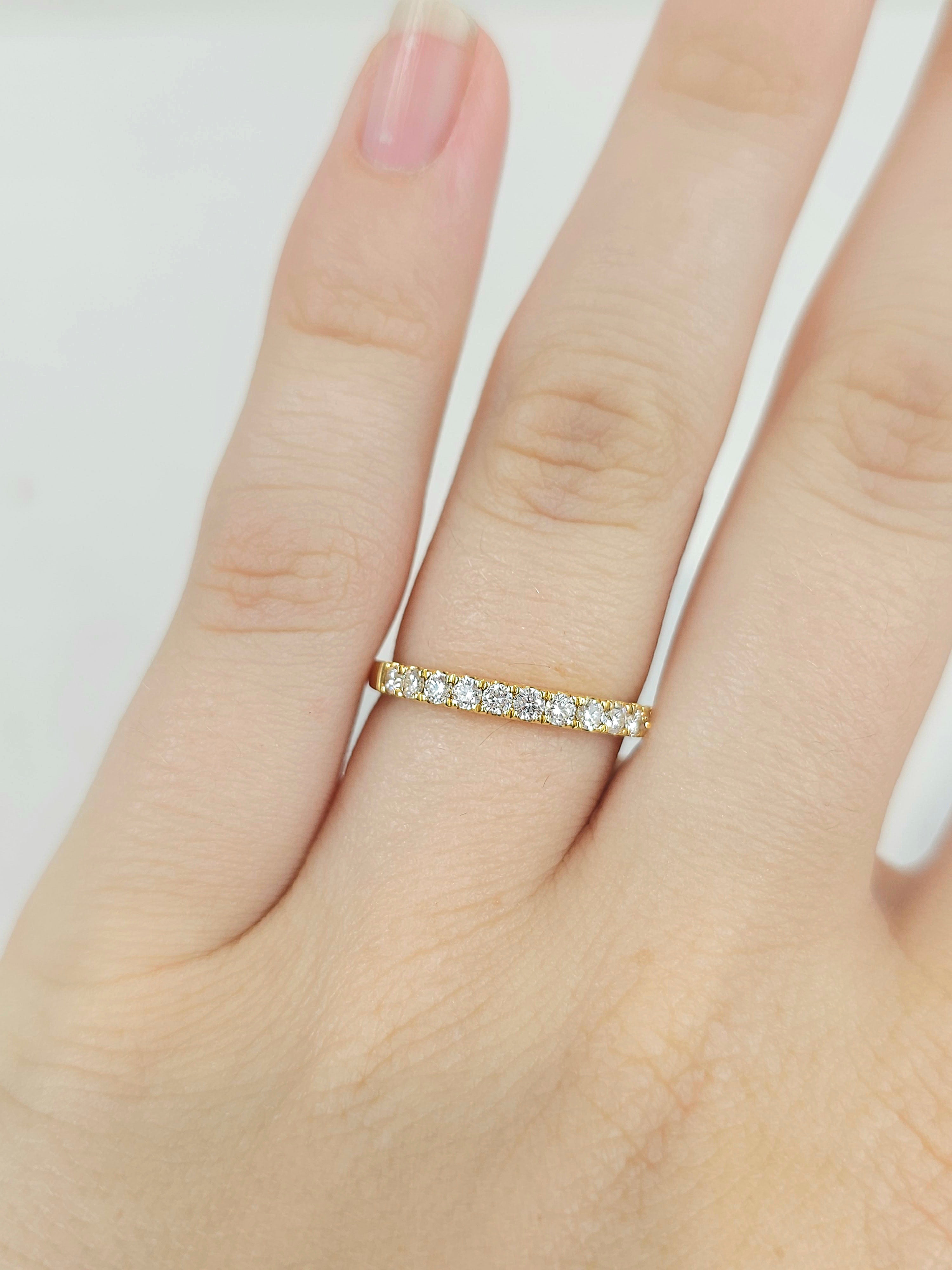 18ct Yellow Gold Round Brilliant cut Diamond Band, 0.33ct total