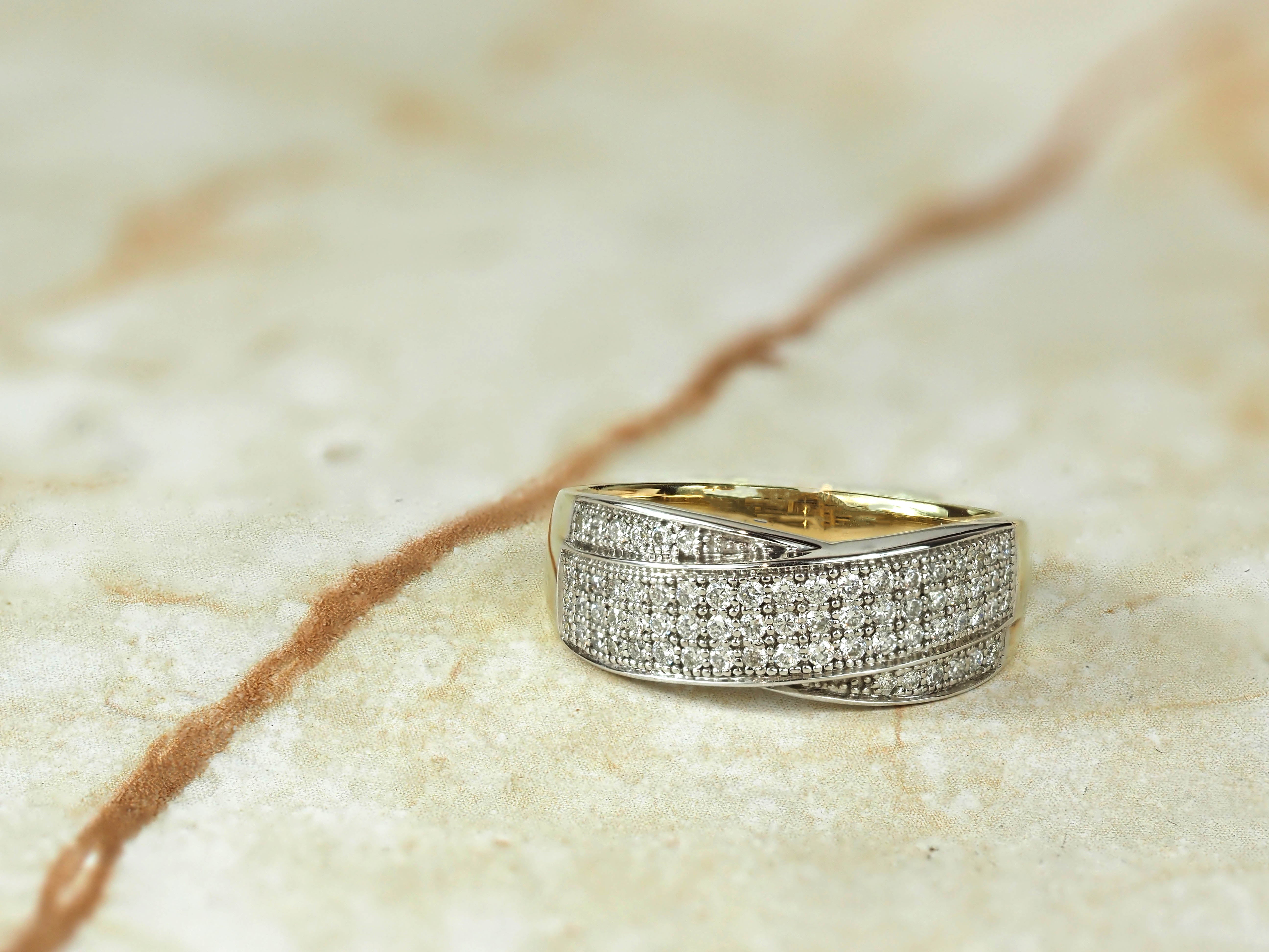 9ct Yellow and White Gold Diamond Ring, 0.33ct Total