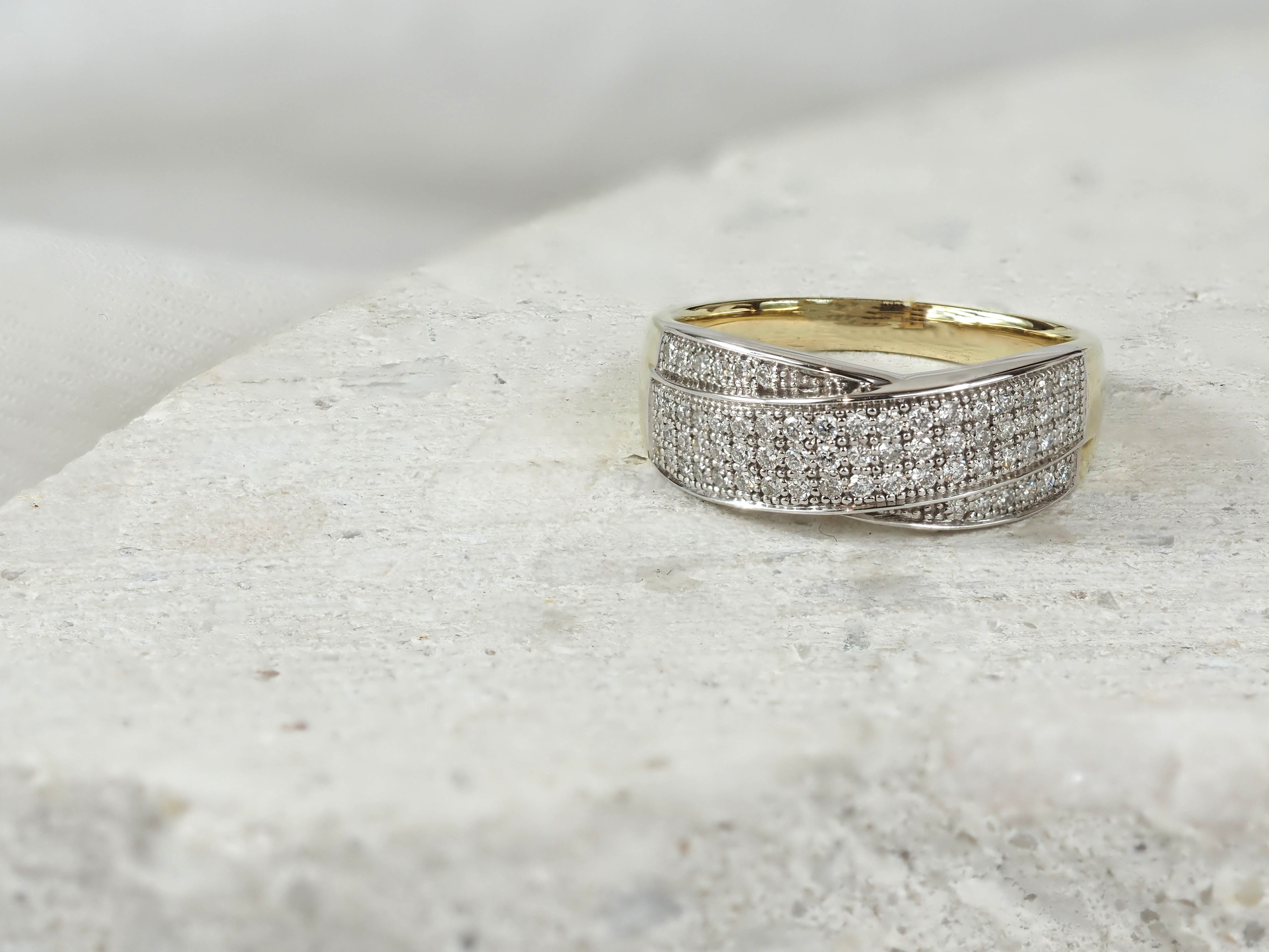 9ct Yellow and White Gold Diamond Ring, 0.33ct Total