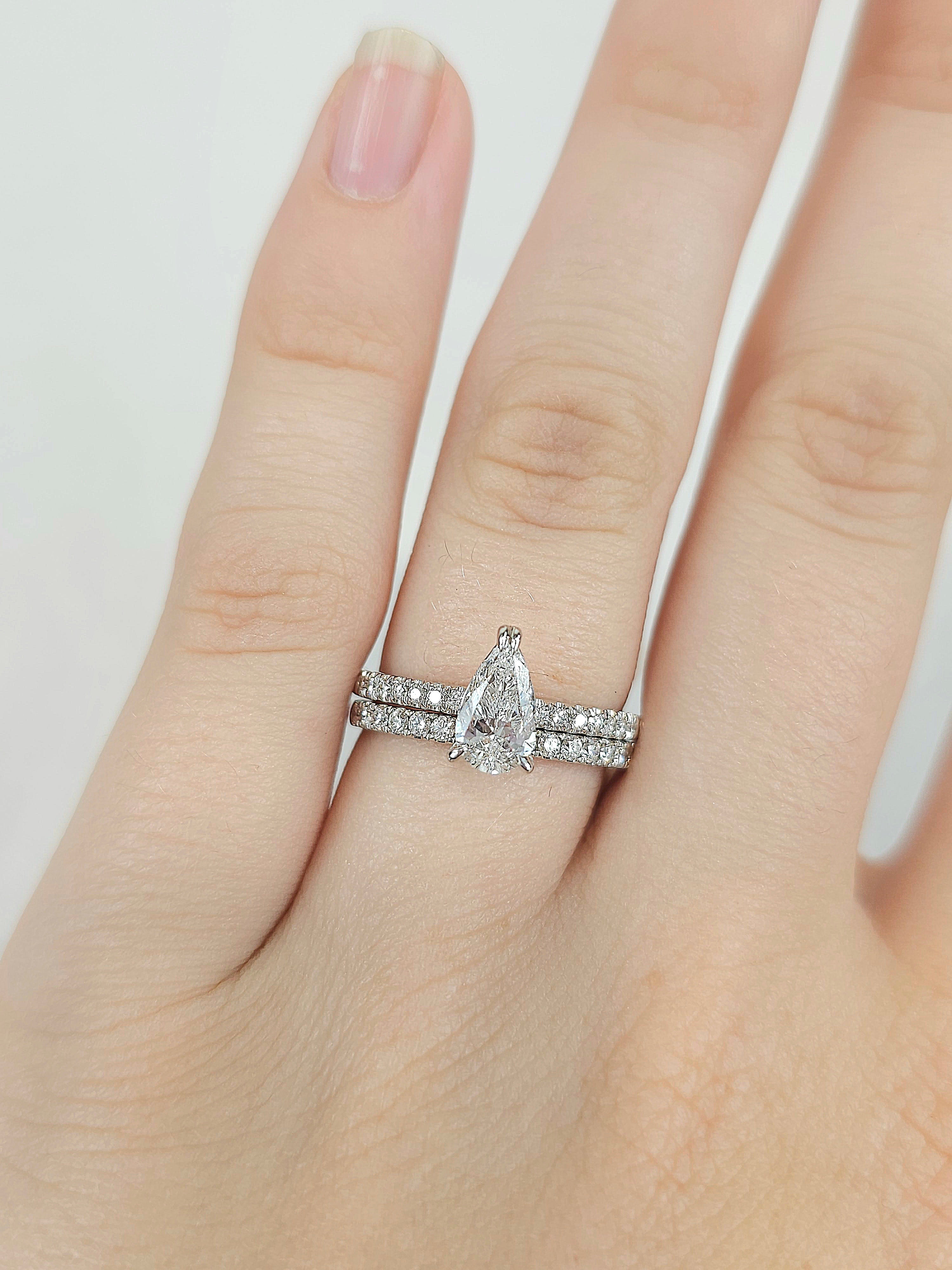 18ct White Gold Round Brilliant cut Diamond Band, 0.25ct total