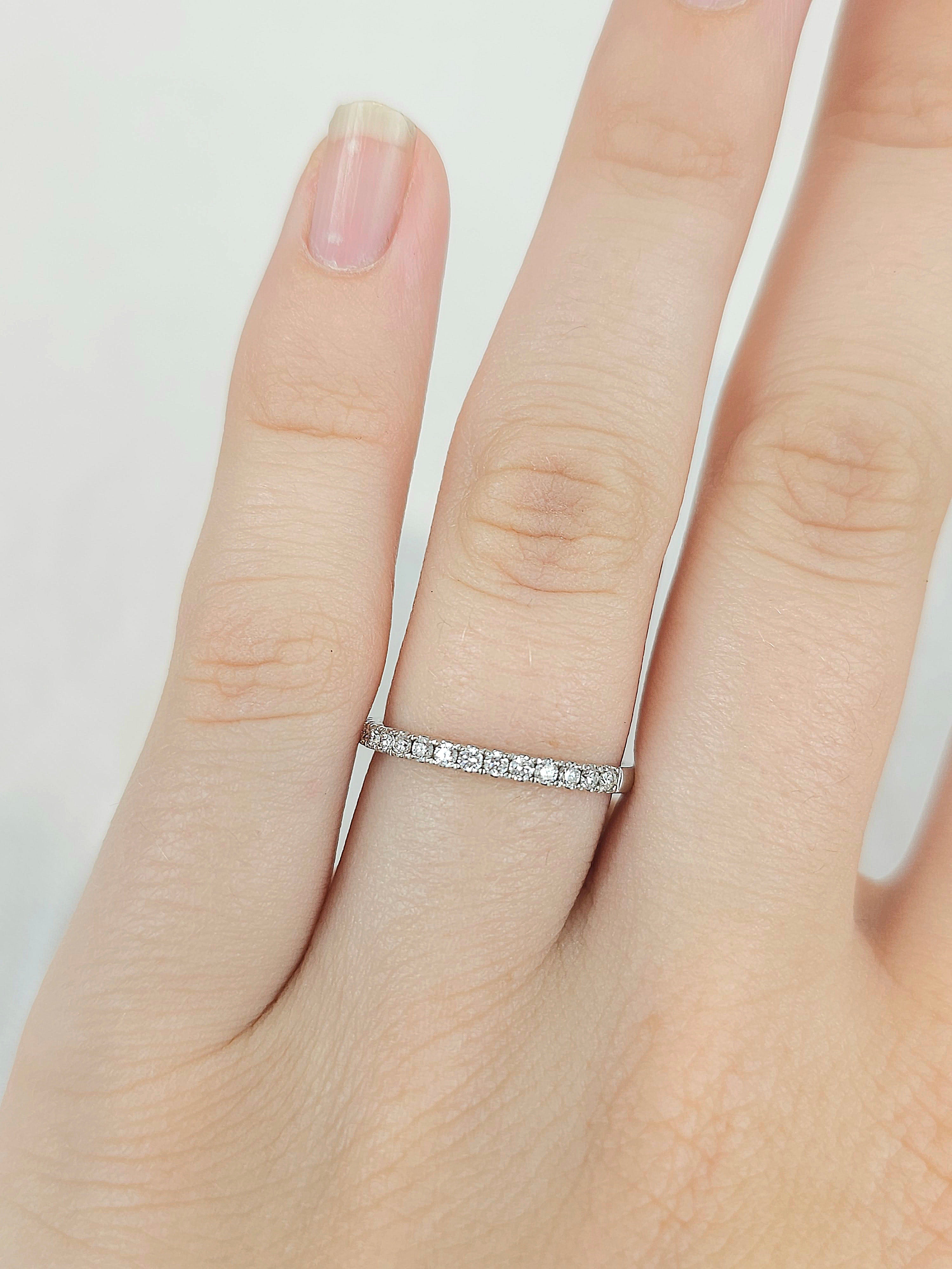 18ct White Gold Round Brilliant cut Diamond Band, 0.25ct total