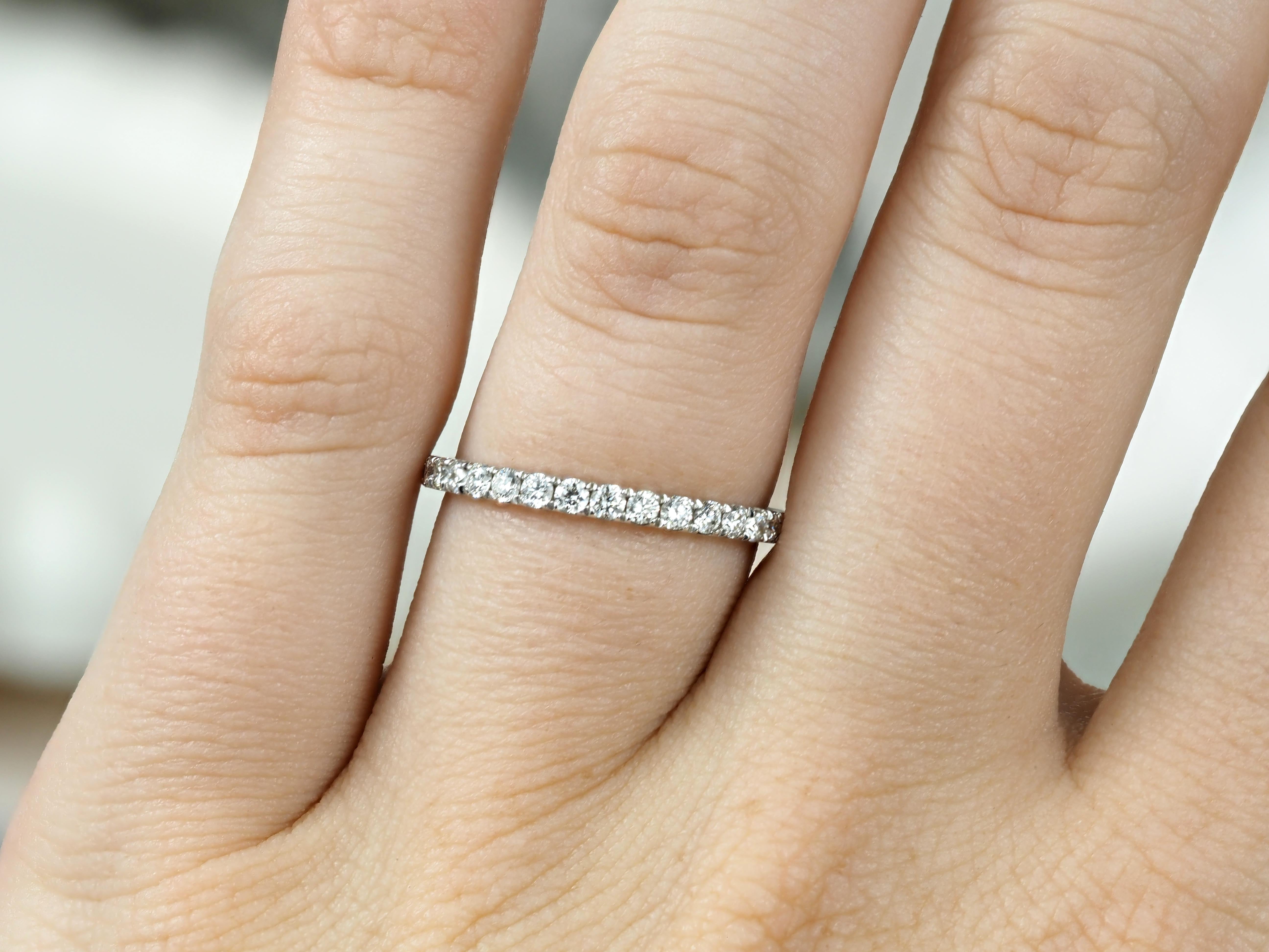 18ct Yellow and White gold Round Brilliant cut Diamond Ring, 0.33ct total