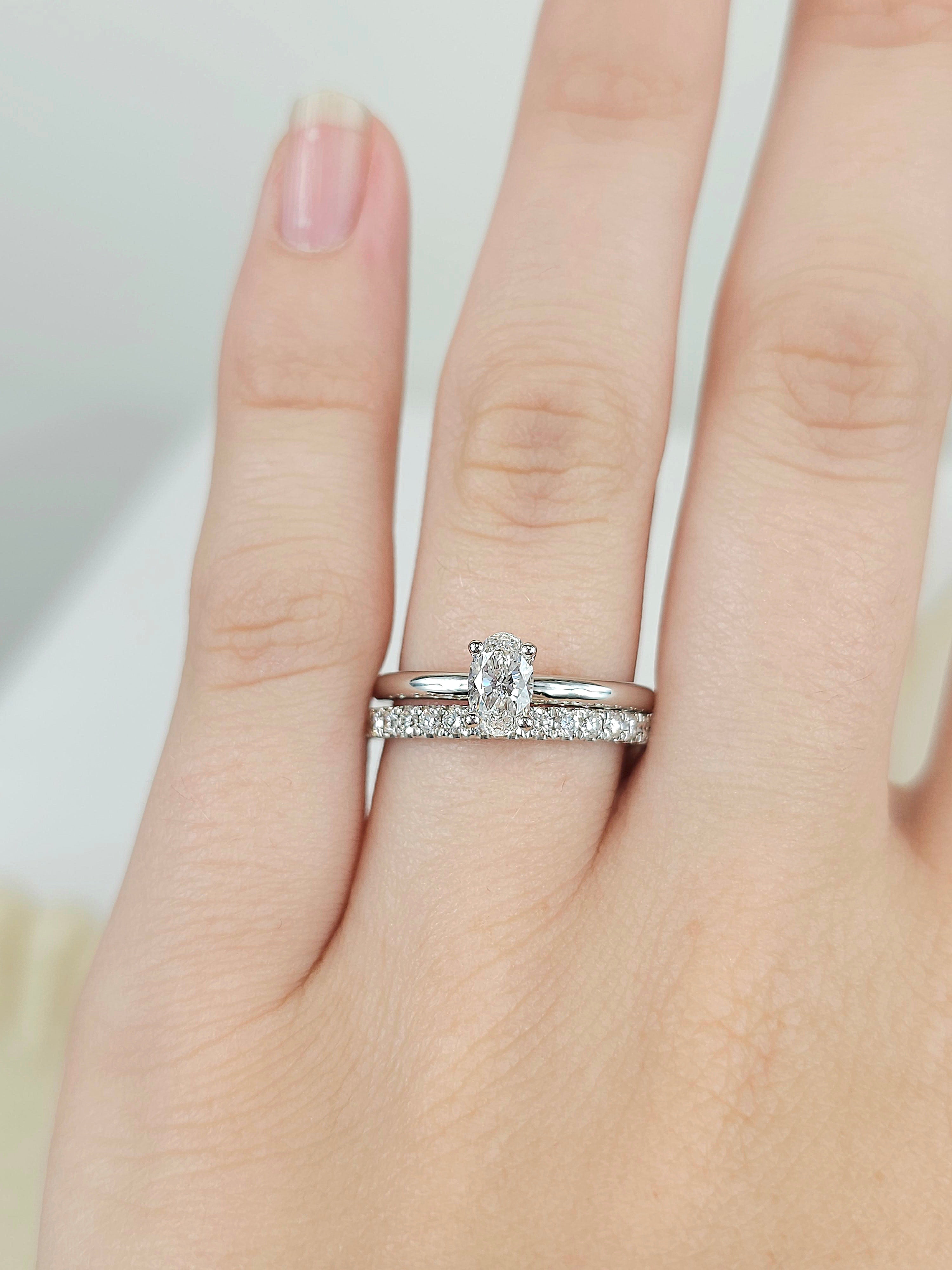 18ct White Gold Round Brilliant cut Diamond band, 0.33ct total