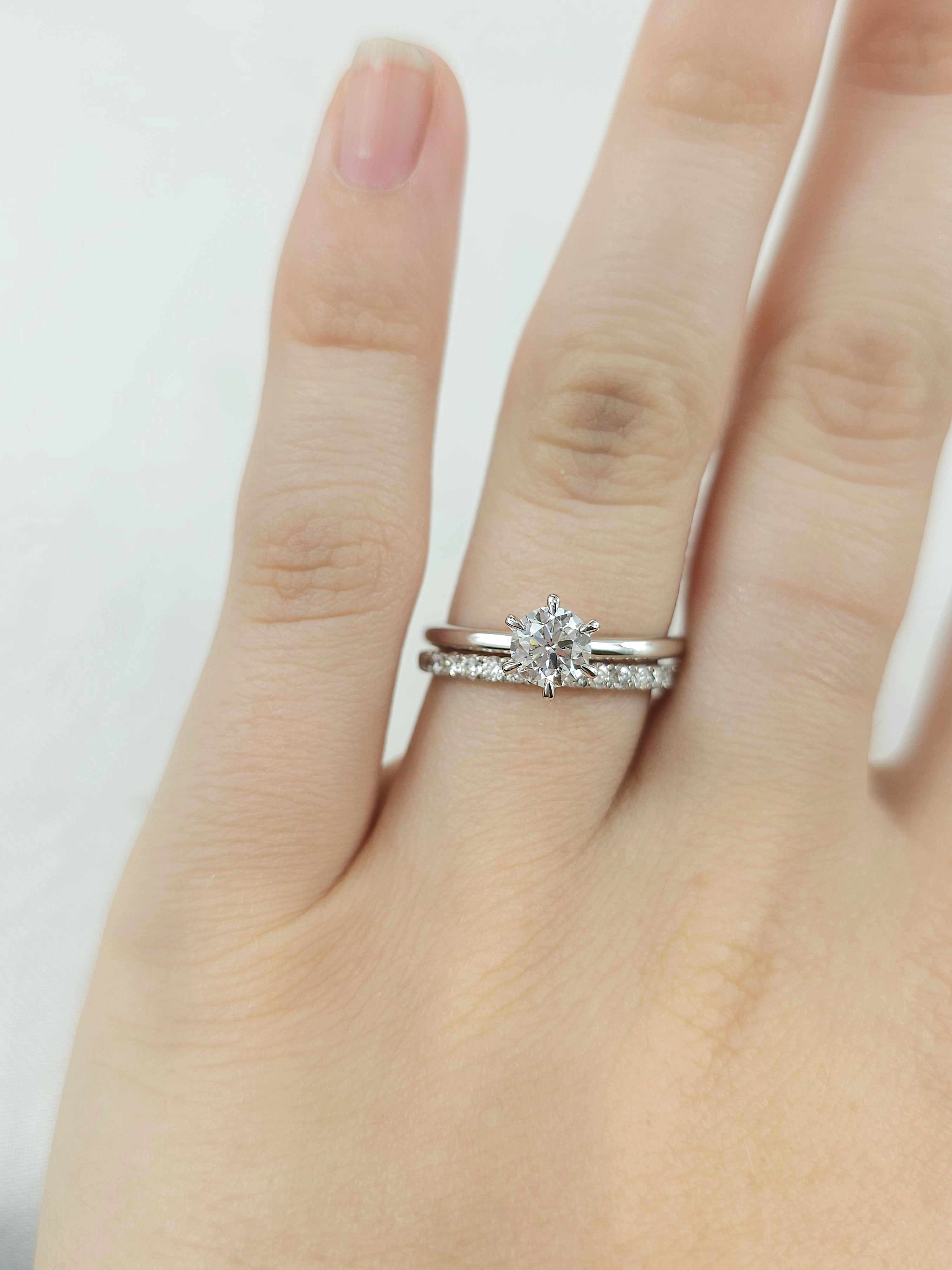 18ct Yellow and White gold Round Brilliant cut Diamond band, 0.33ct total