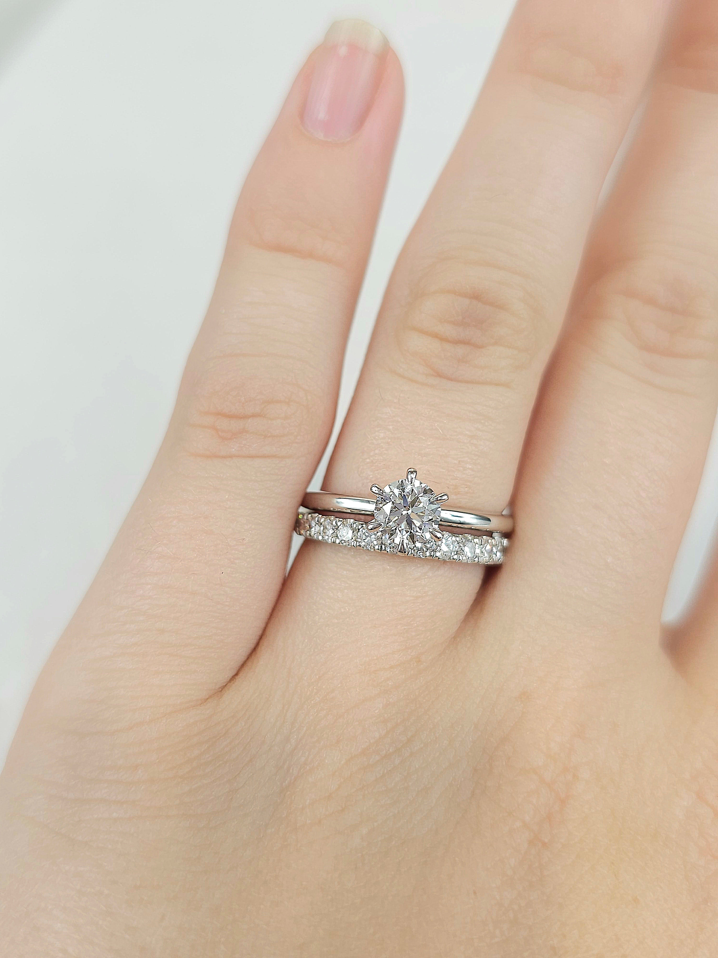 18ct Yellow and White Gold Round Brilliant cut Diamond Band, 0.51ct total