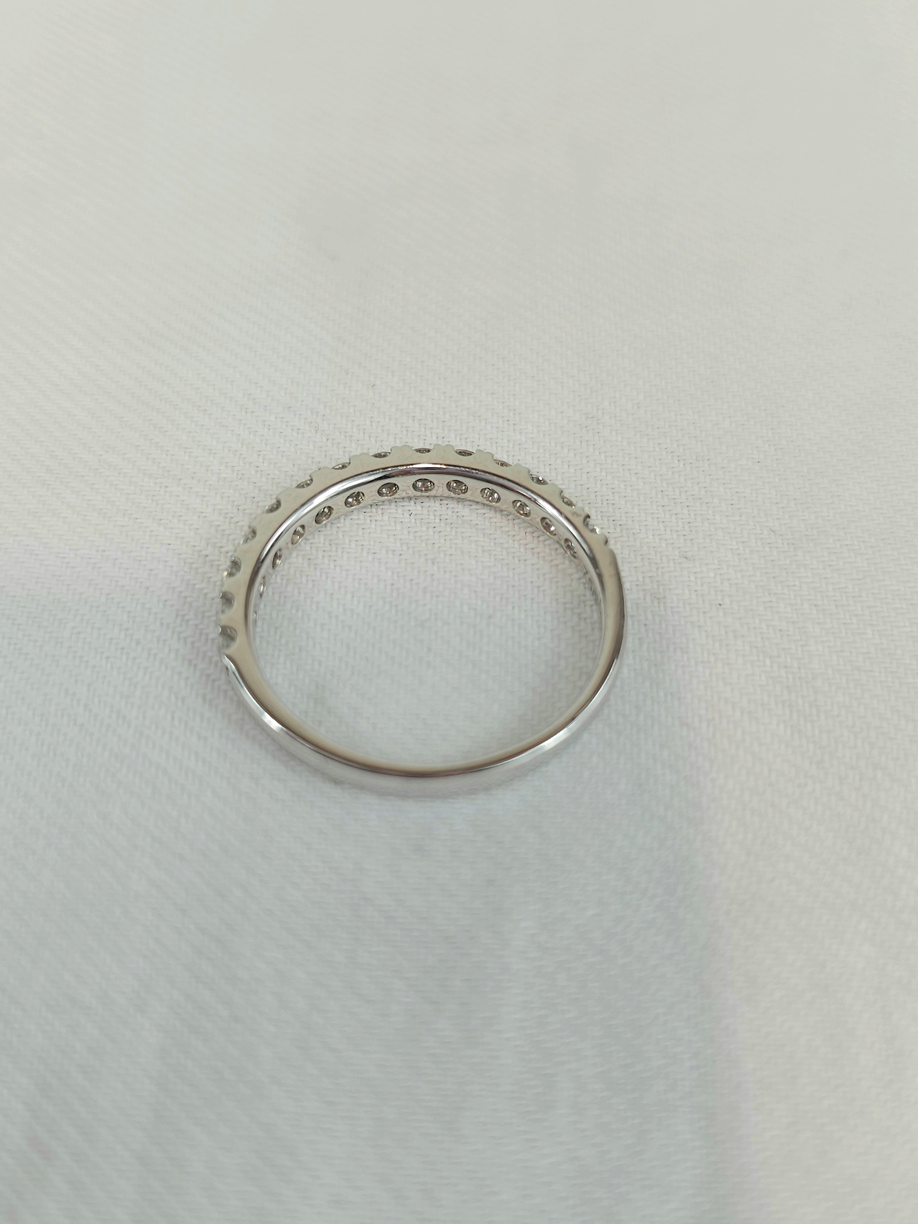 18ct White gold Round Brilliant cut Diamond band, 0.50ct total