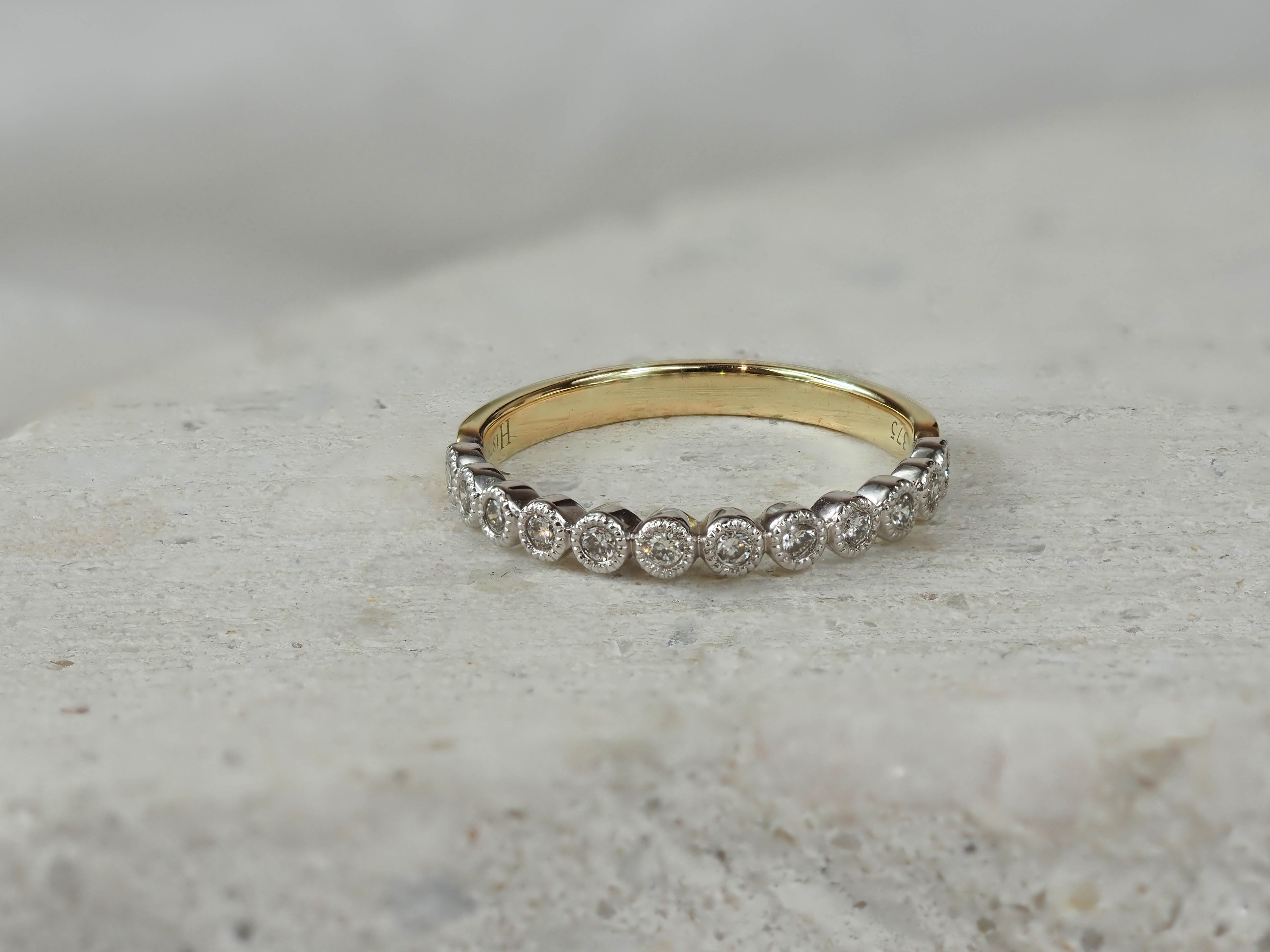 9ct Yellow and White gold Vintage style Diamond Ring, 0.22ct total