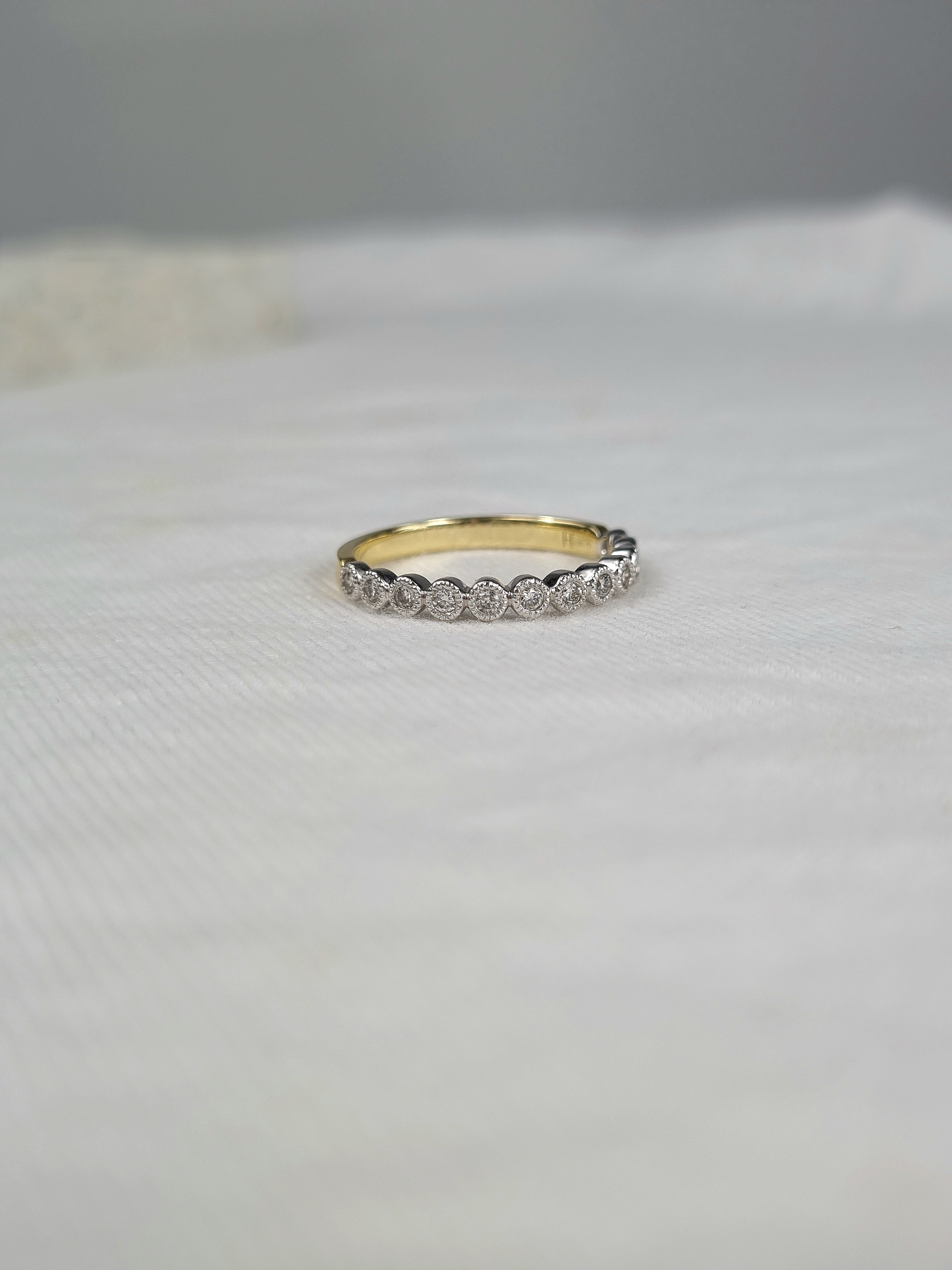 9ct Yellow and White gold Vintage style ring, equaling 0.22ct