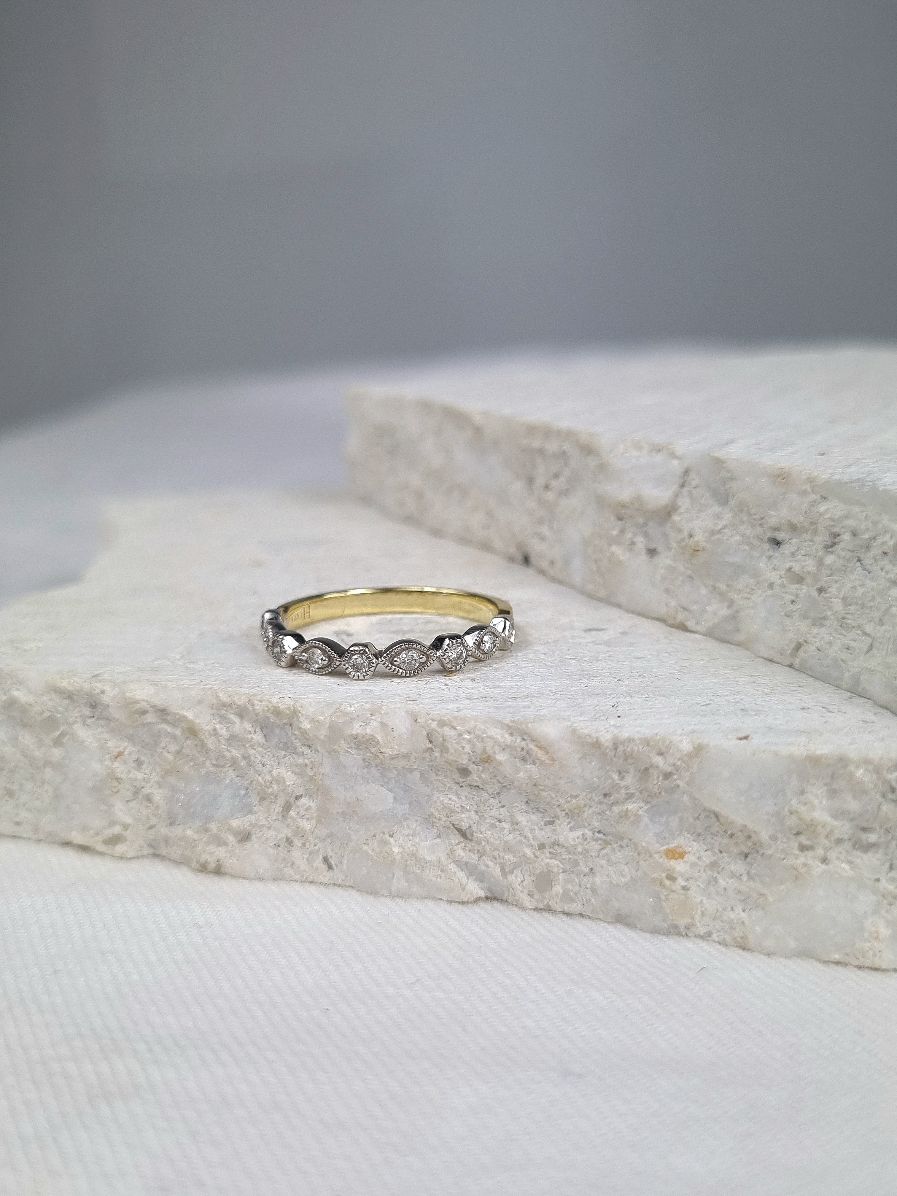 9ct Yellow and White Gold Vintage Style Diamond ring, 0.15ct total