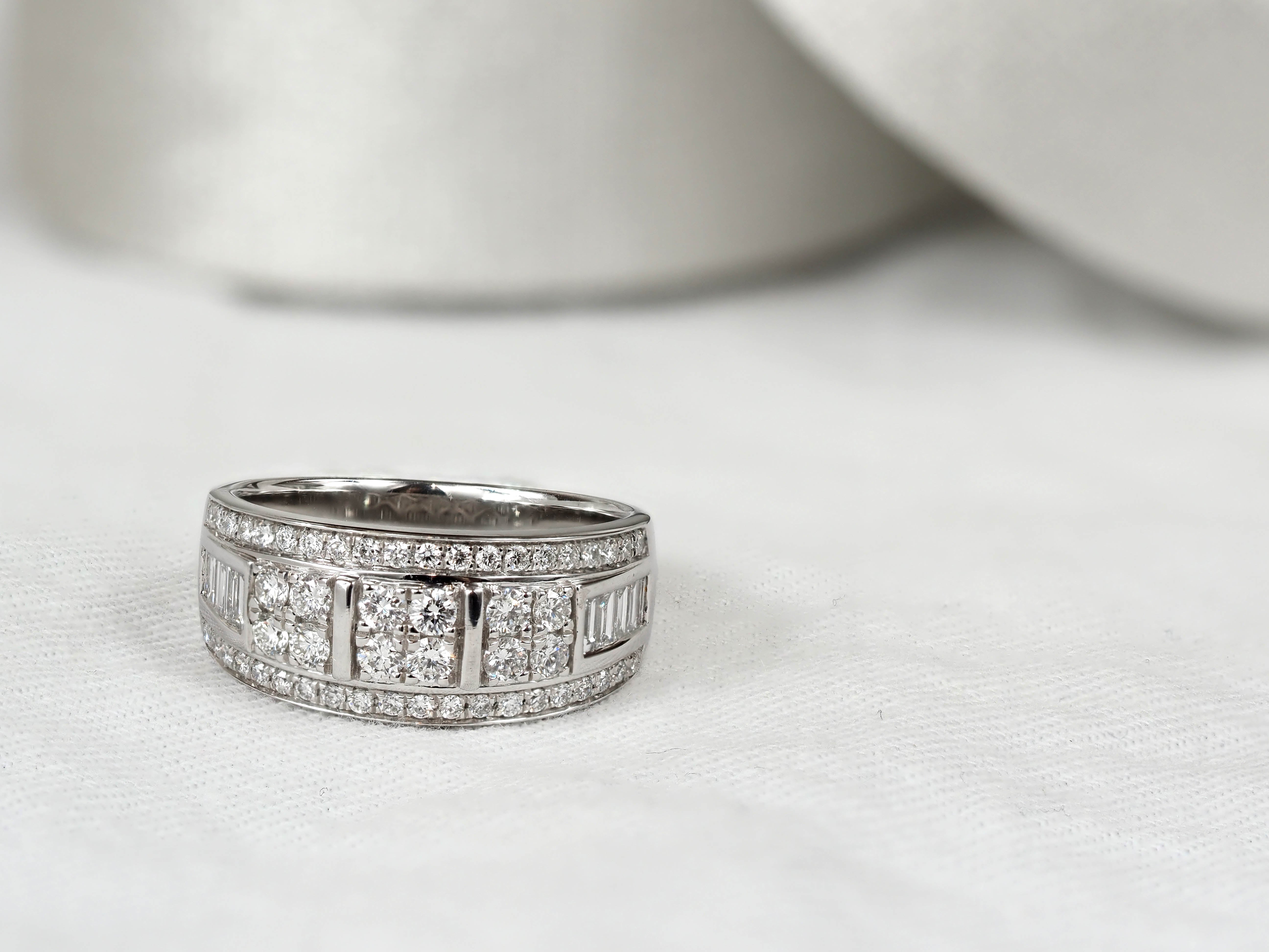 18ct White gold Round Brilliant and Baguette cut Diamond wide dress ring
