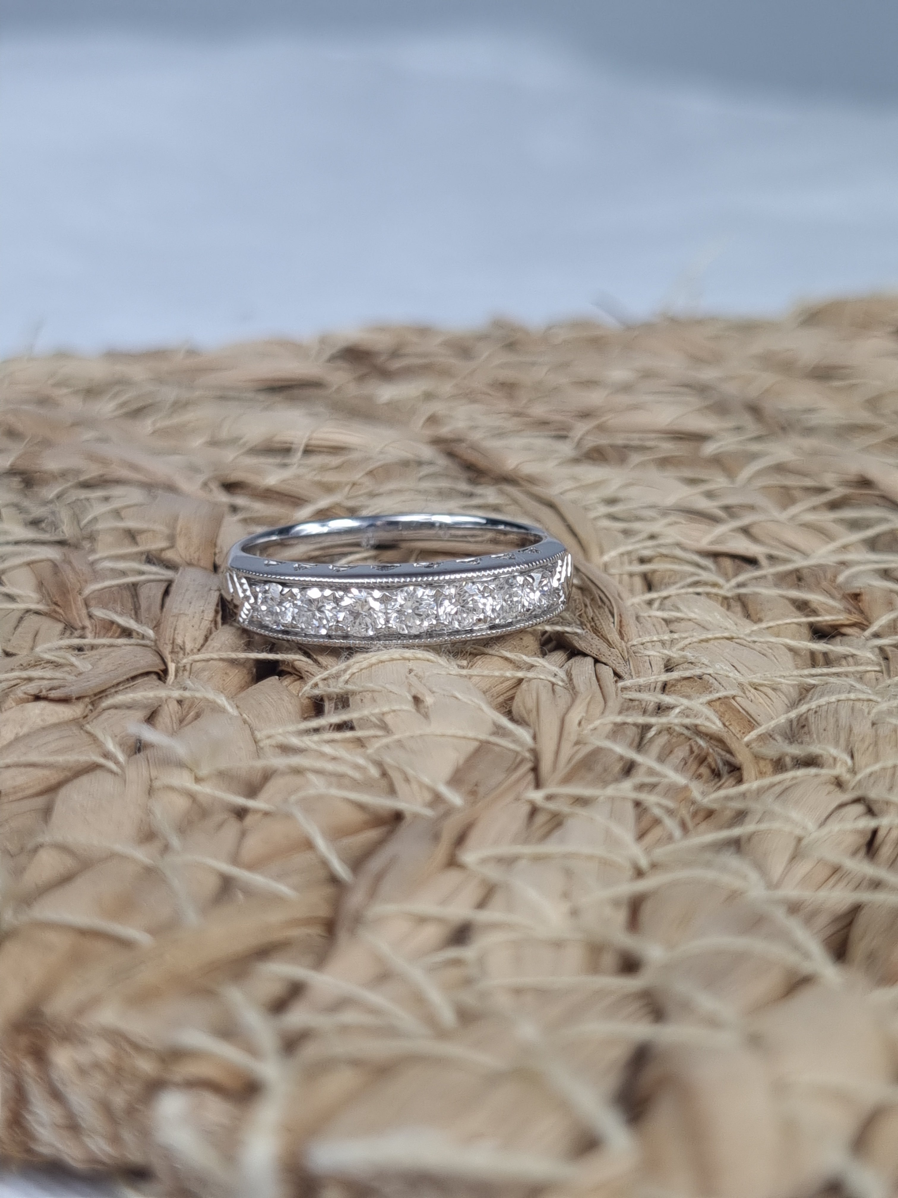 18ct White Gold Diamond Dress ring, 0.50ct total