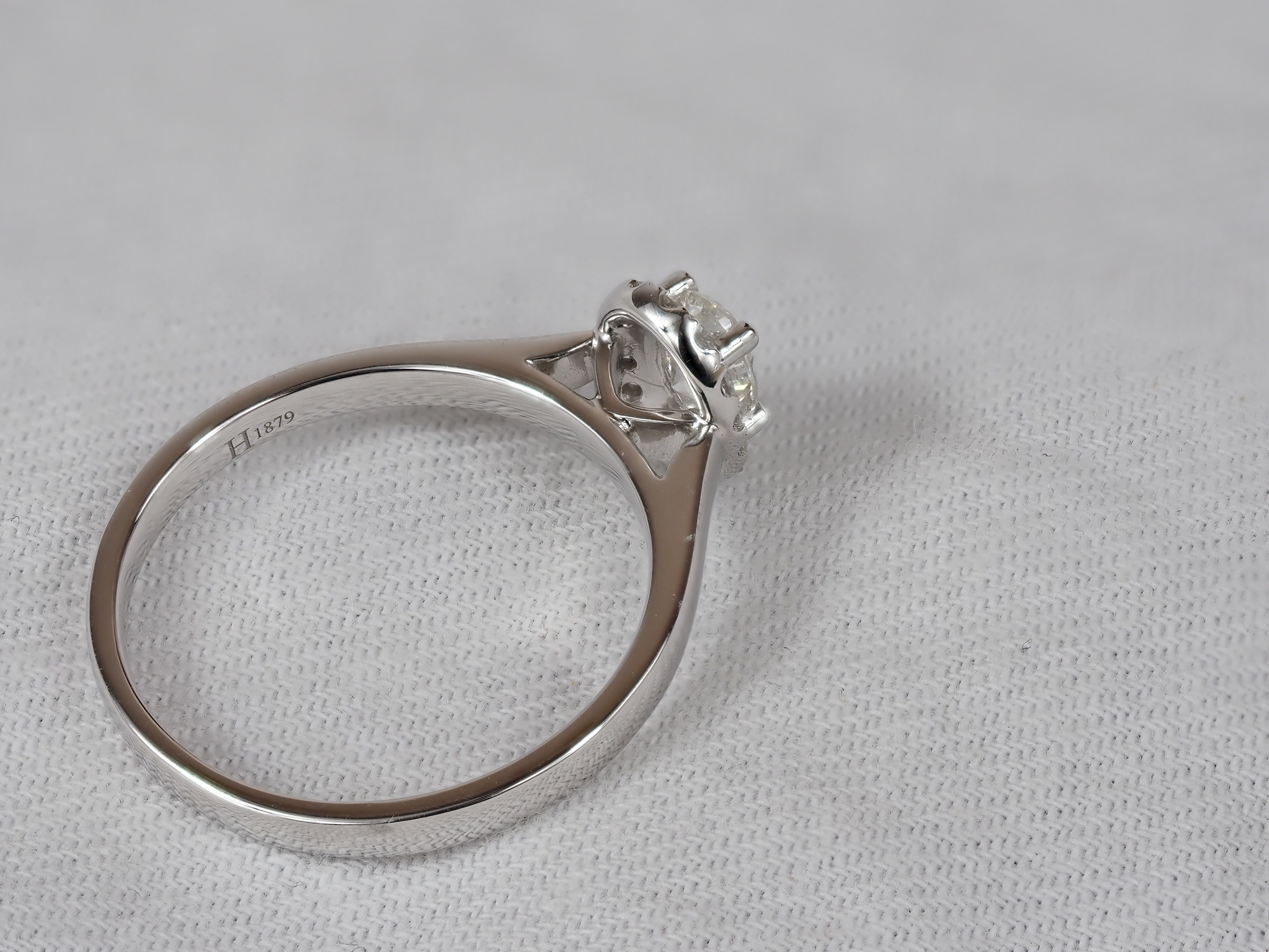 18ct White Gold Oval Cut Diamond Engagement ring, 0.40ct centre