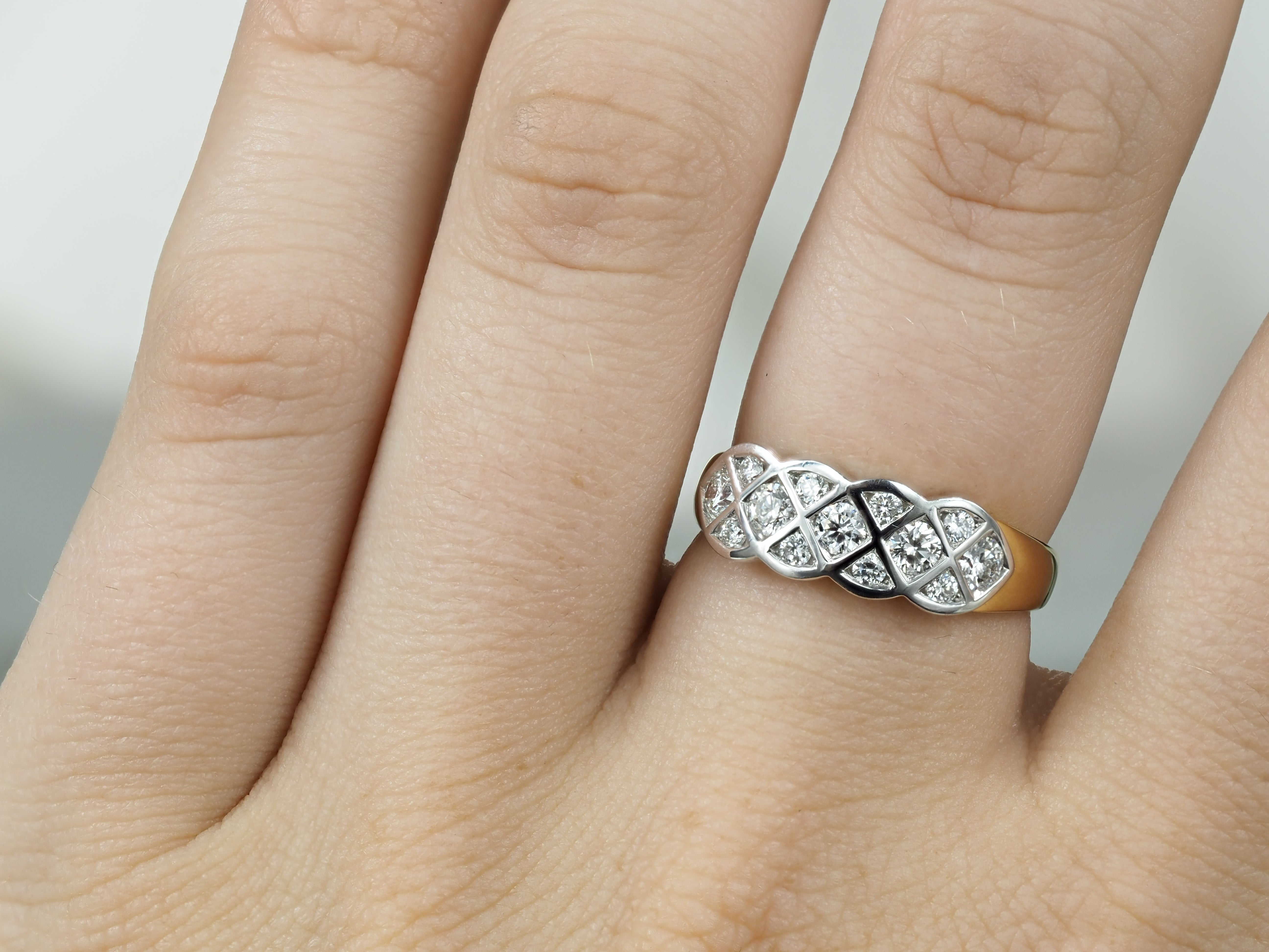 18ct Yellow and White Gold Diamond ring, 0.56ct total
