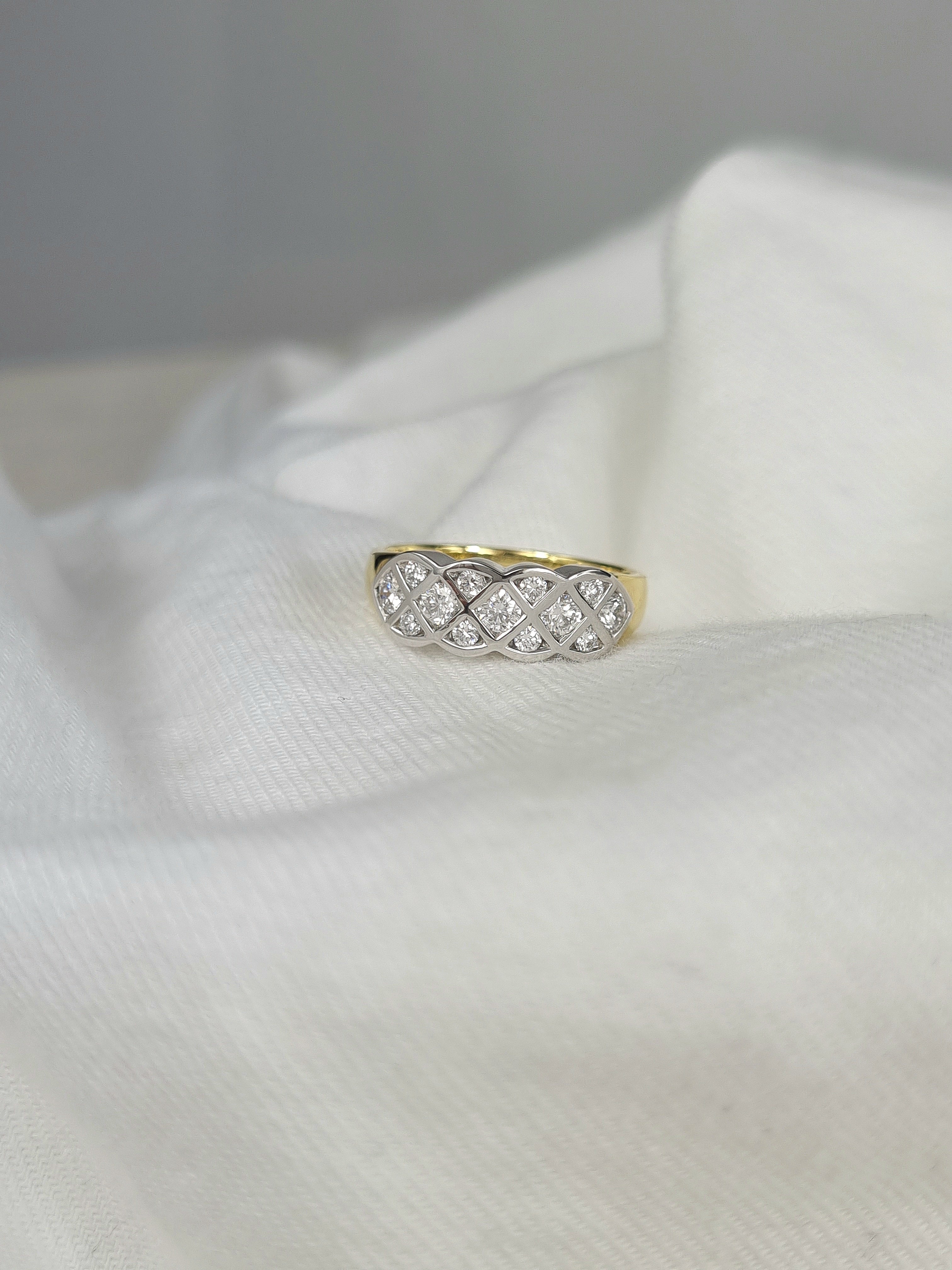 18ct Yellow and White Gold Diamond ring, 0.56ct total