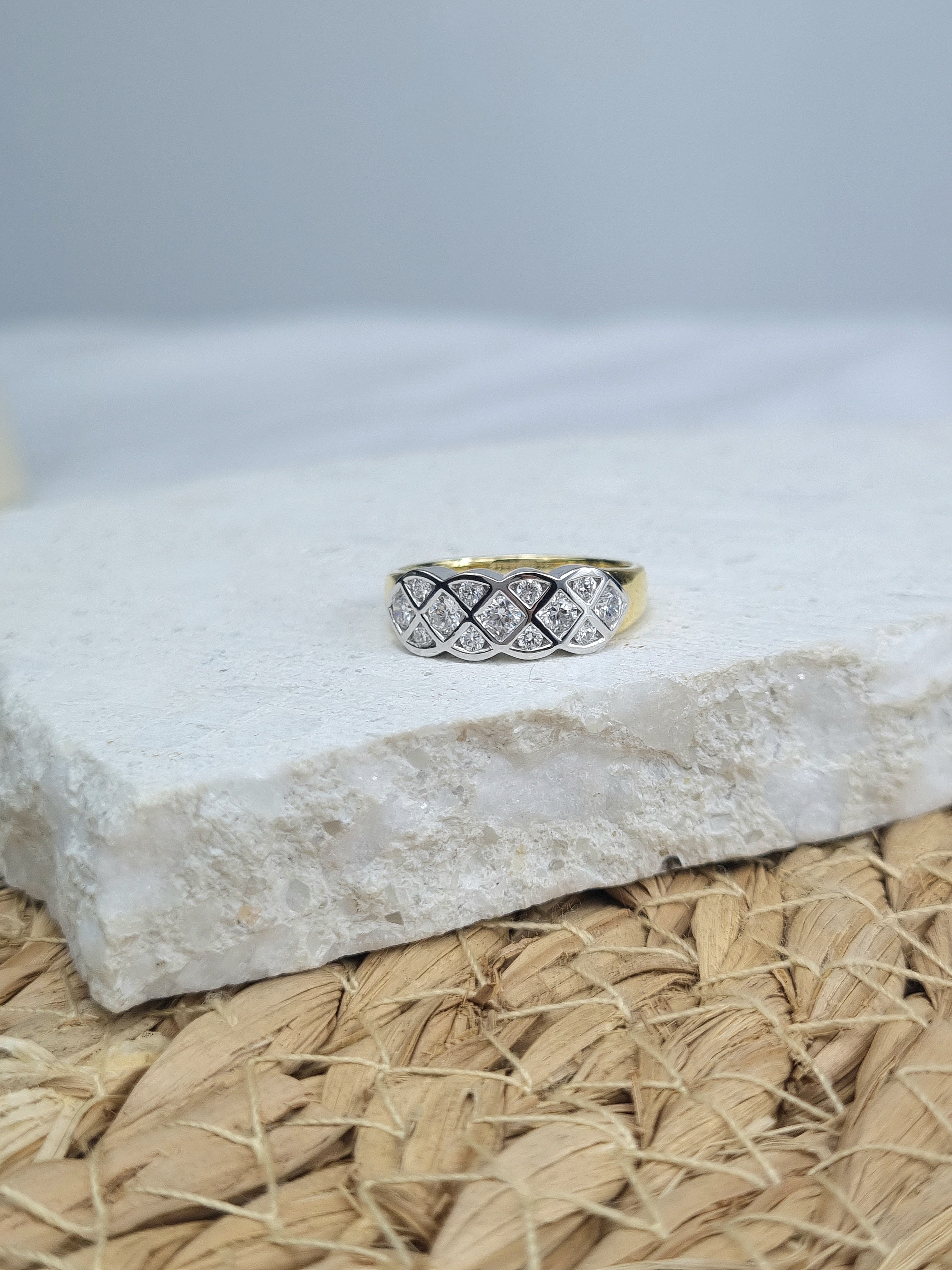 18ct Yellow and White Gold Diamond ring, 0.56ct total