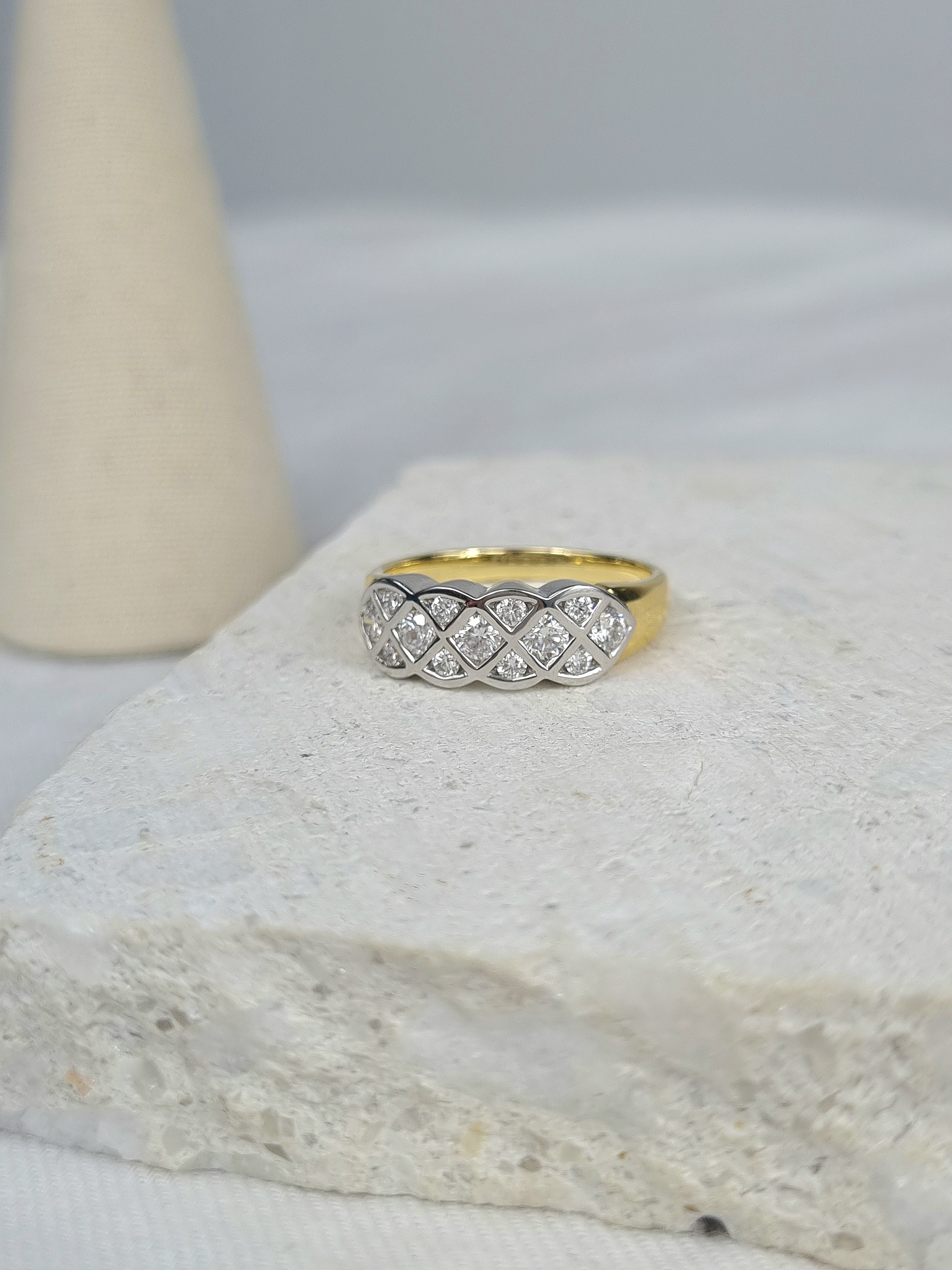 18ct Yellow and White Gold Diamond ring, 0.56ct total