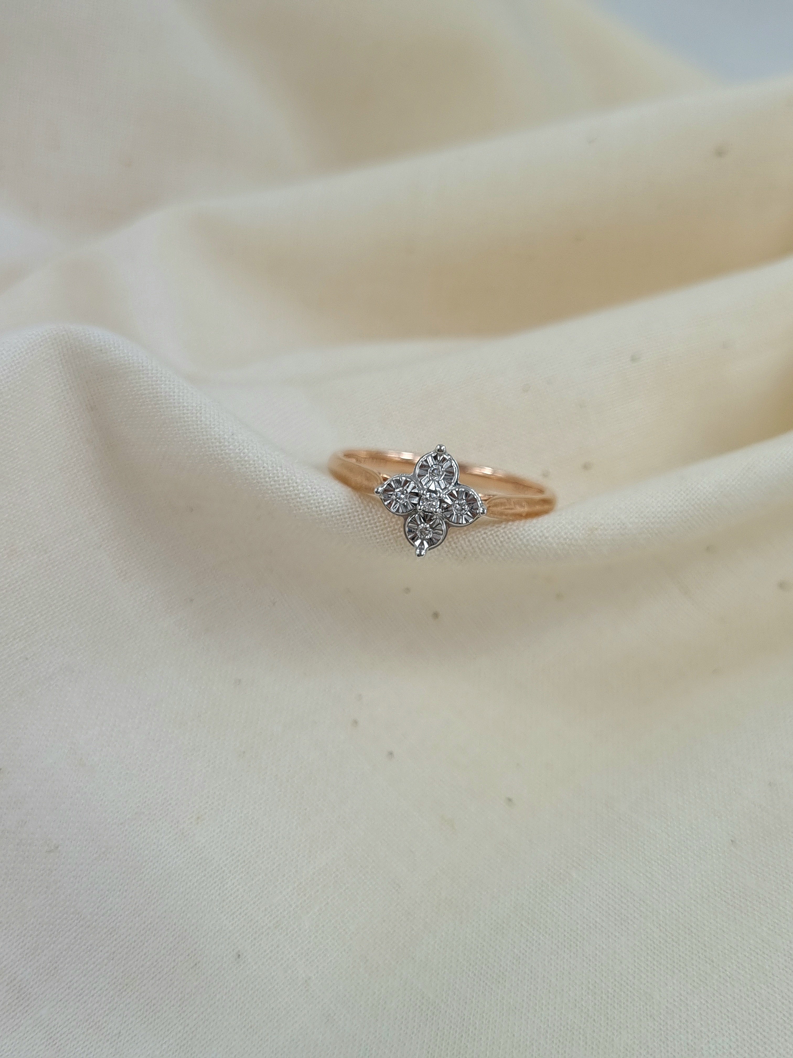 9ct Rose and White gold flower shape Diamond ring