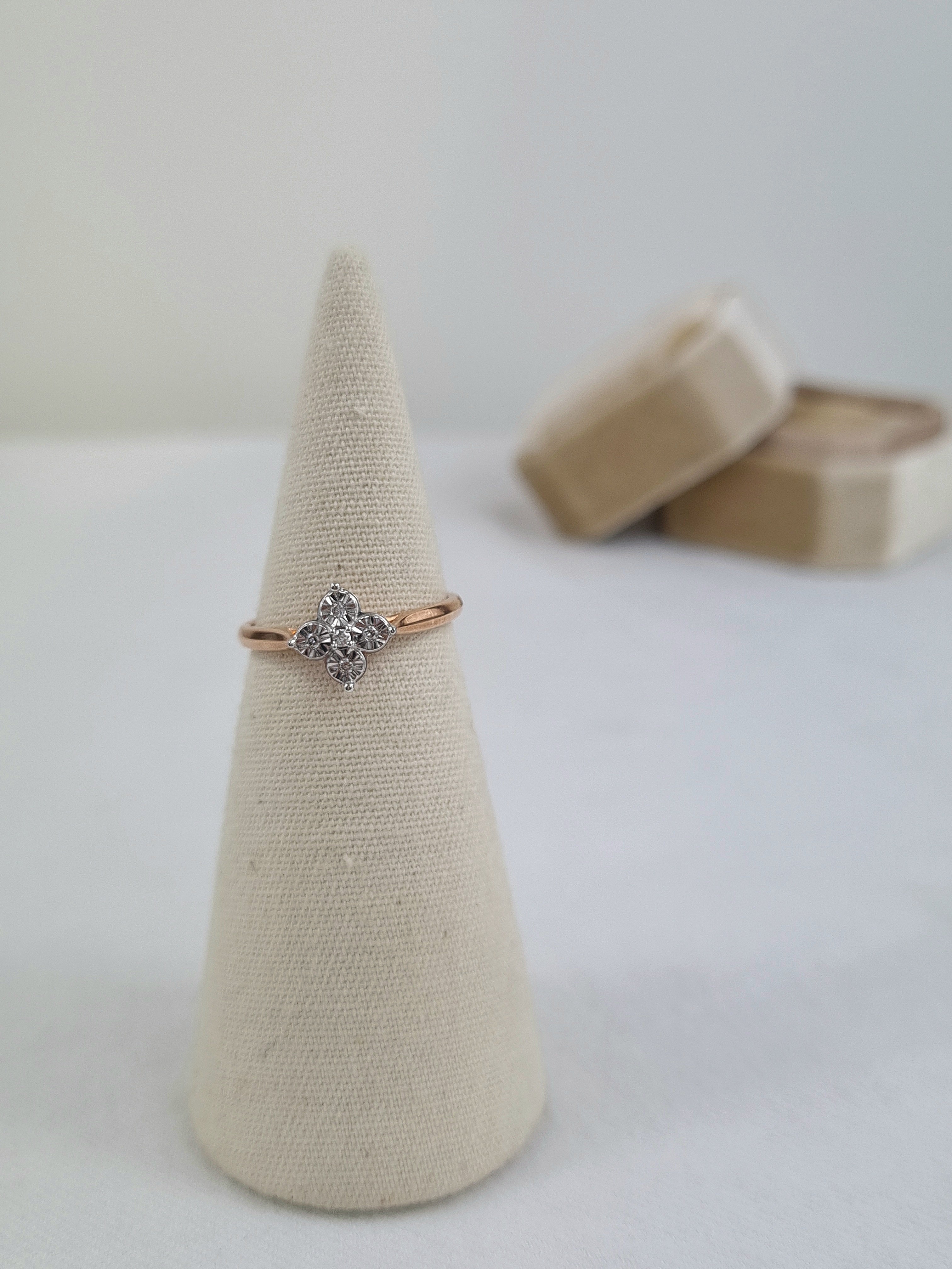 9ct Rose and White gold flower shape Diamond ring