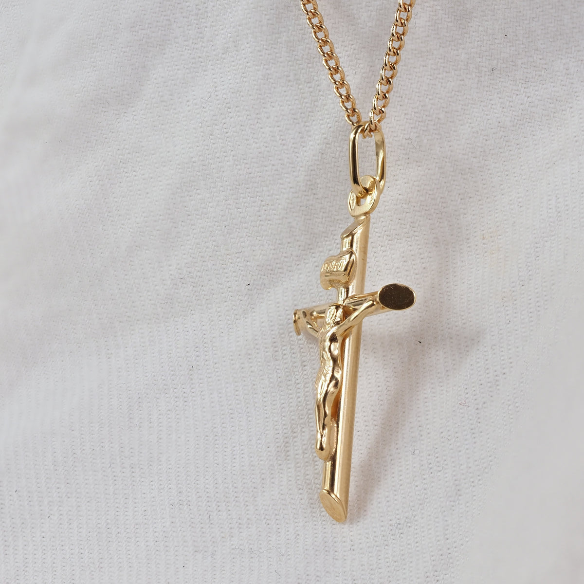 9ct Yellow Gold Crucifix Pendant