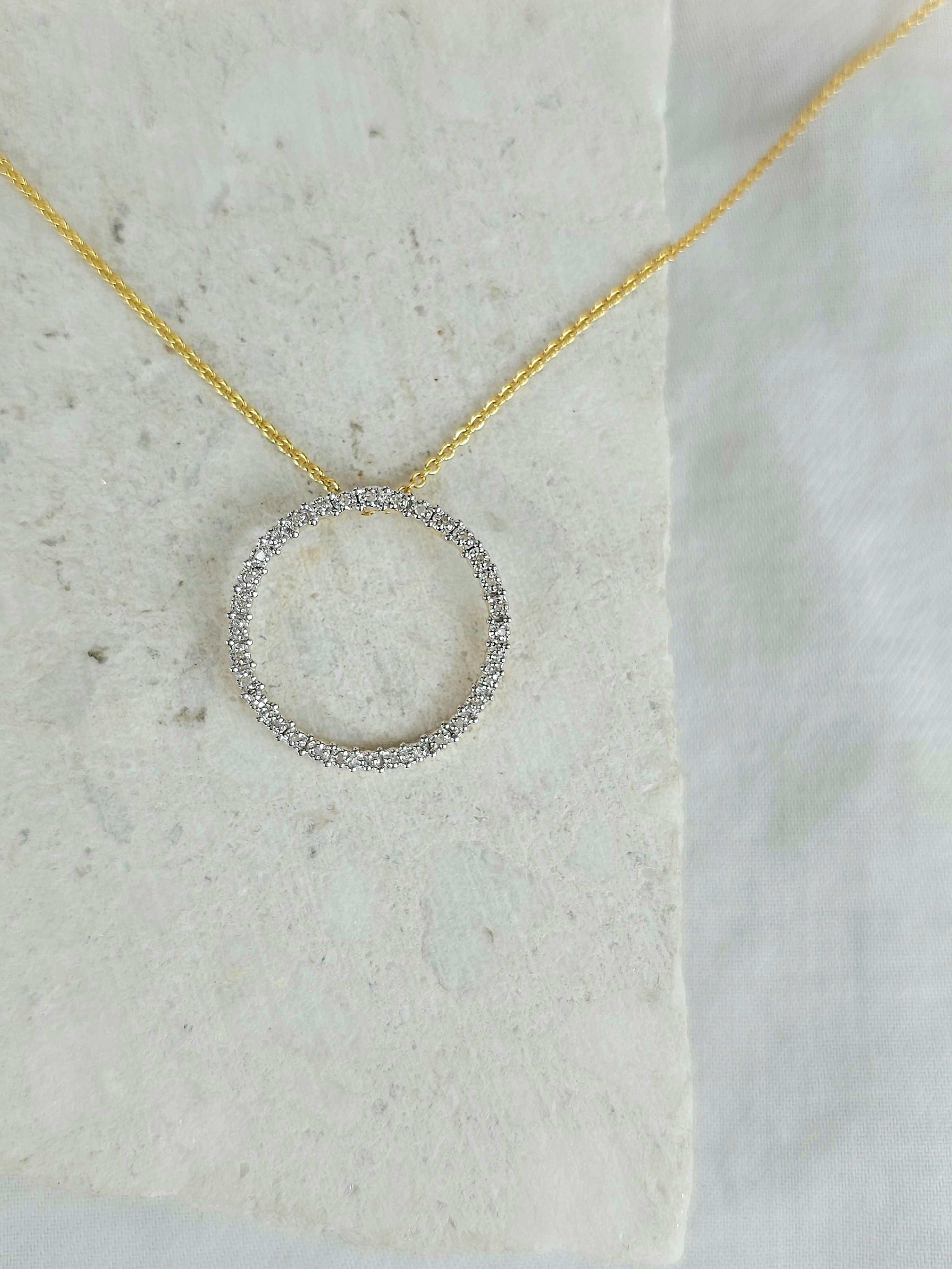 9ct Yellow Gold Diamond Circle Pendant, 0.10ct Total