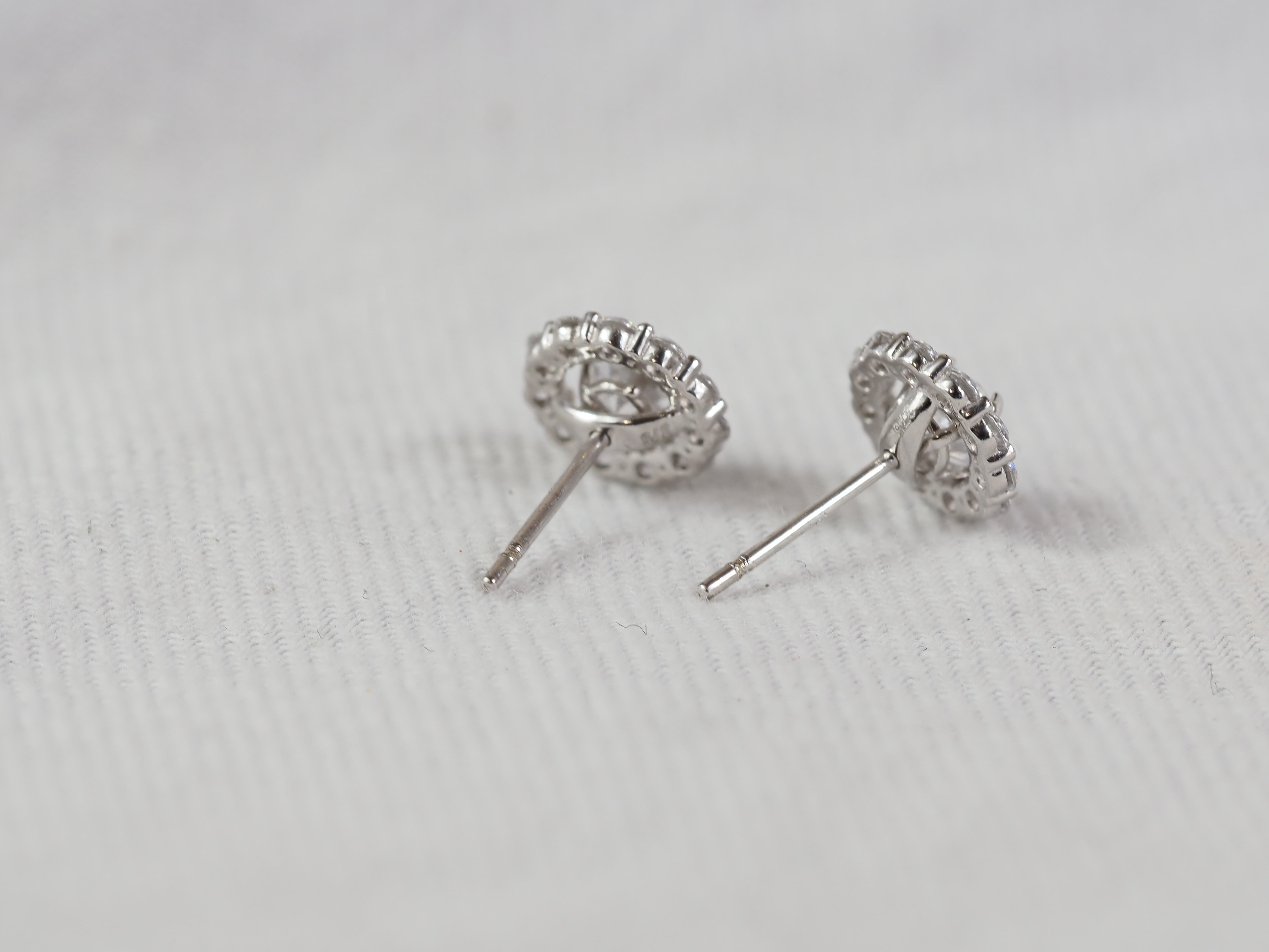9ct White Gold Cubic Zirconia Stud Earrings
