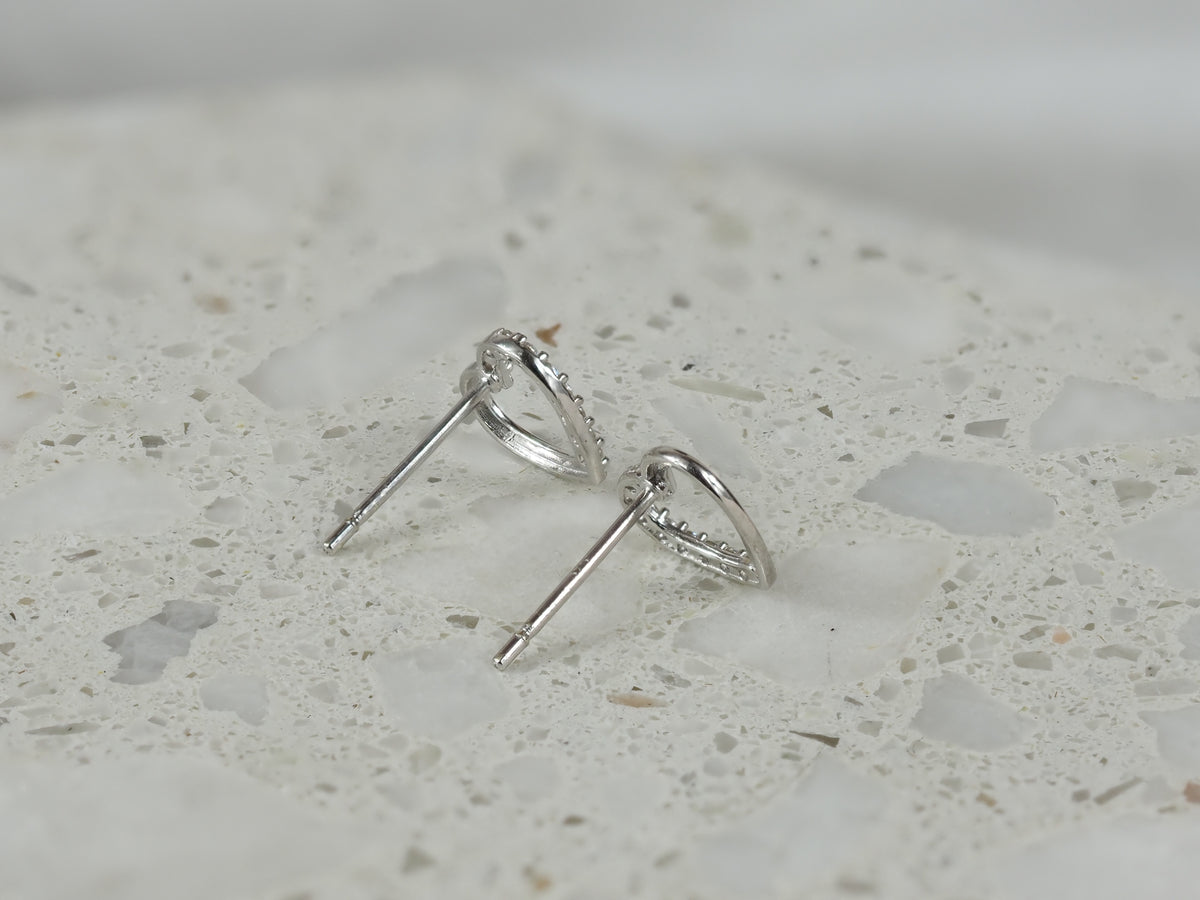 9ct White Gold Heart Stud Earrings