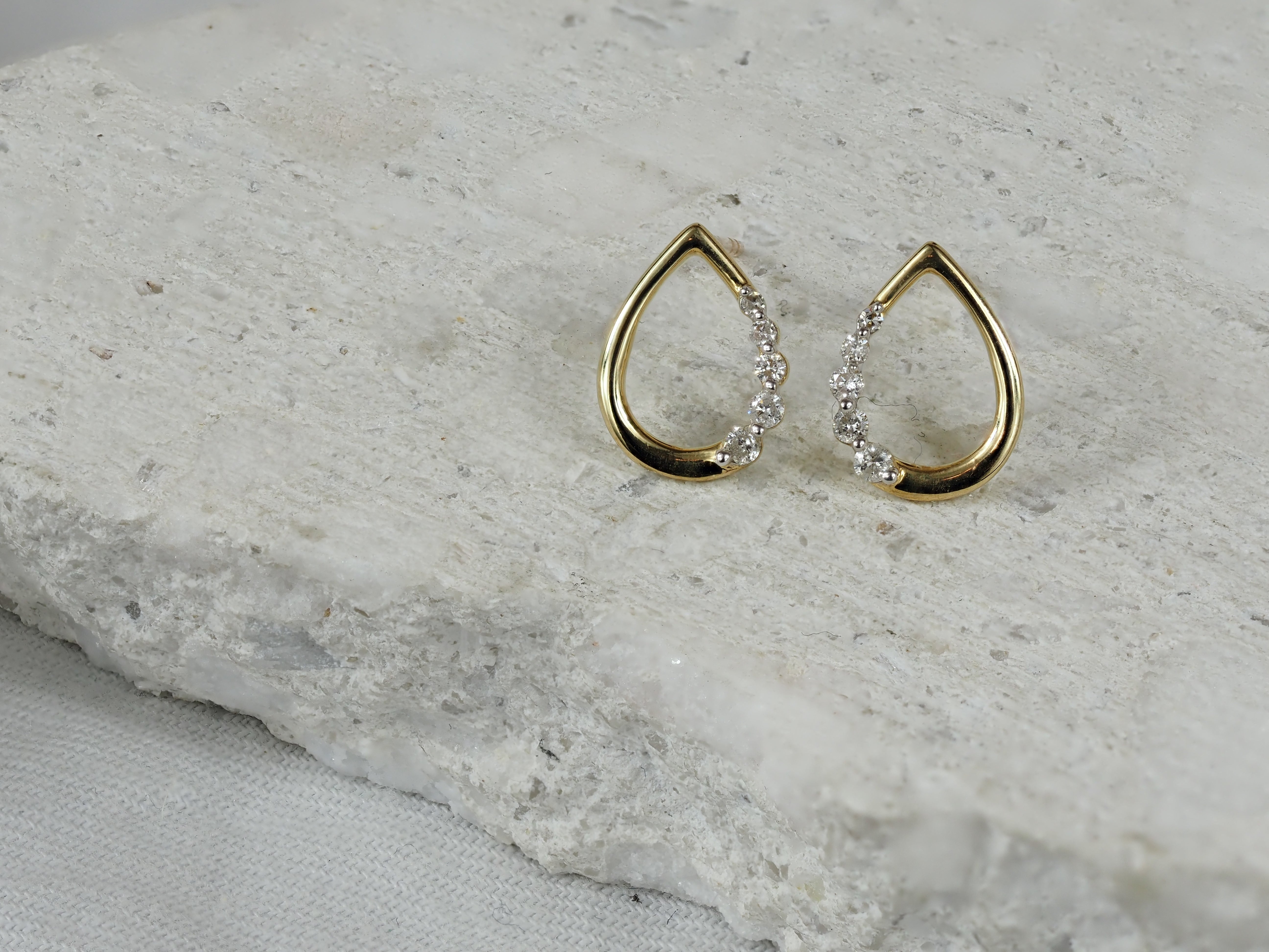 9ct Yellow Gold Open Pear Diamond Stud Earrings