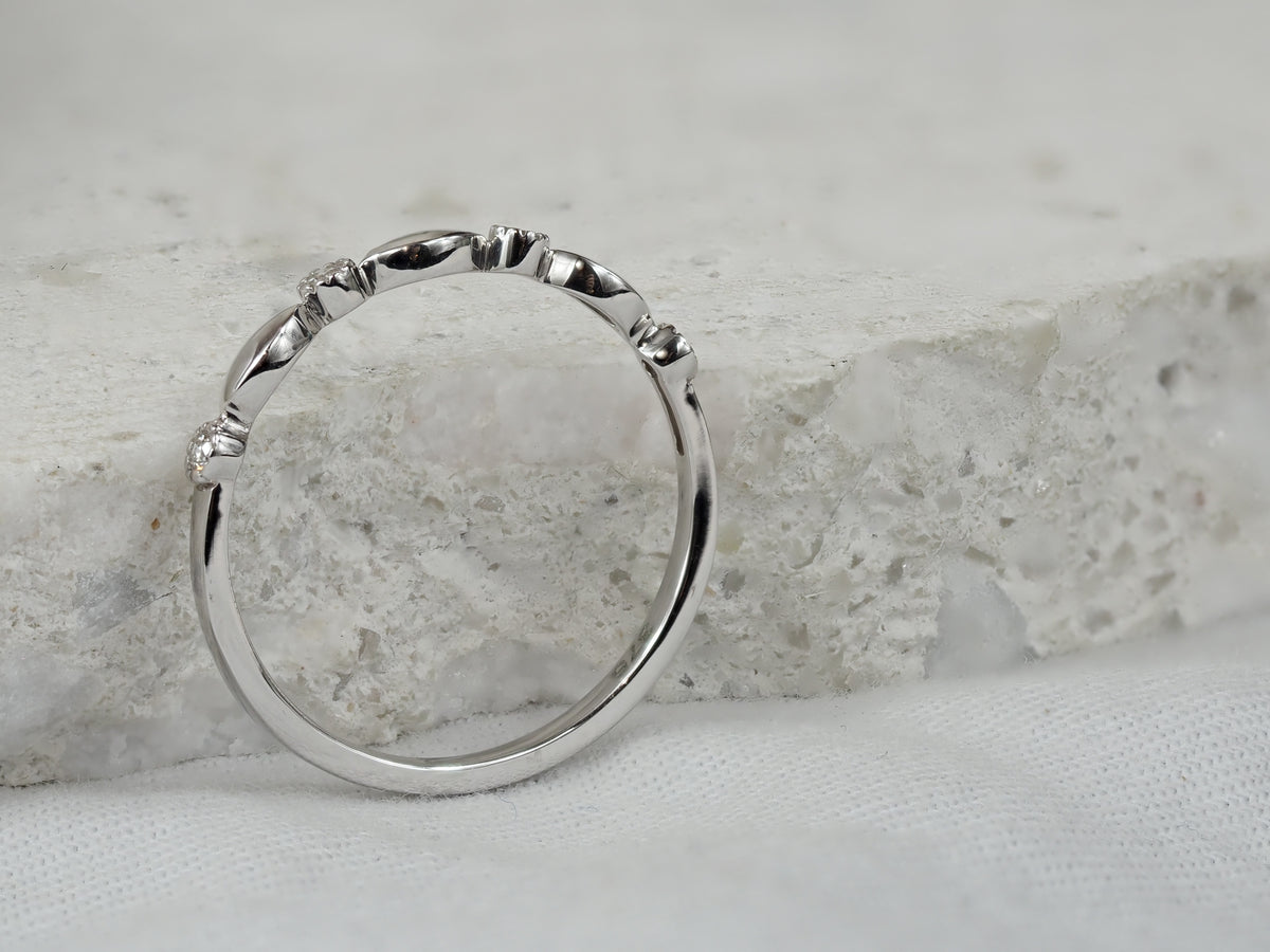 9ct White Gold Milgrain Diamond Ring