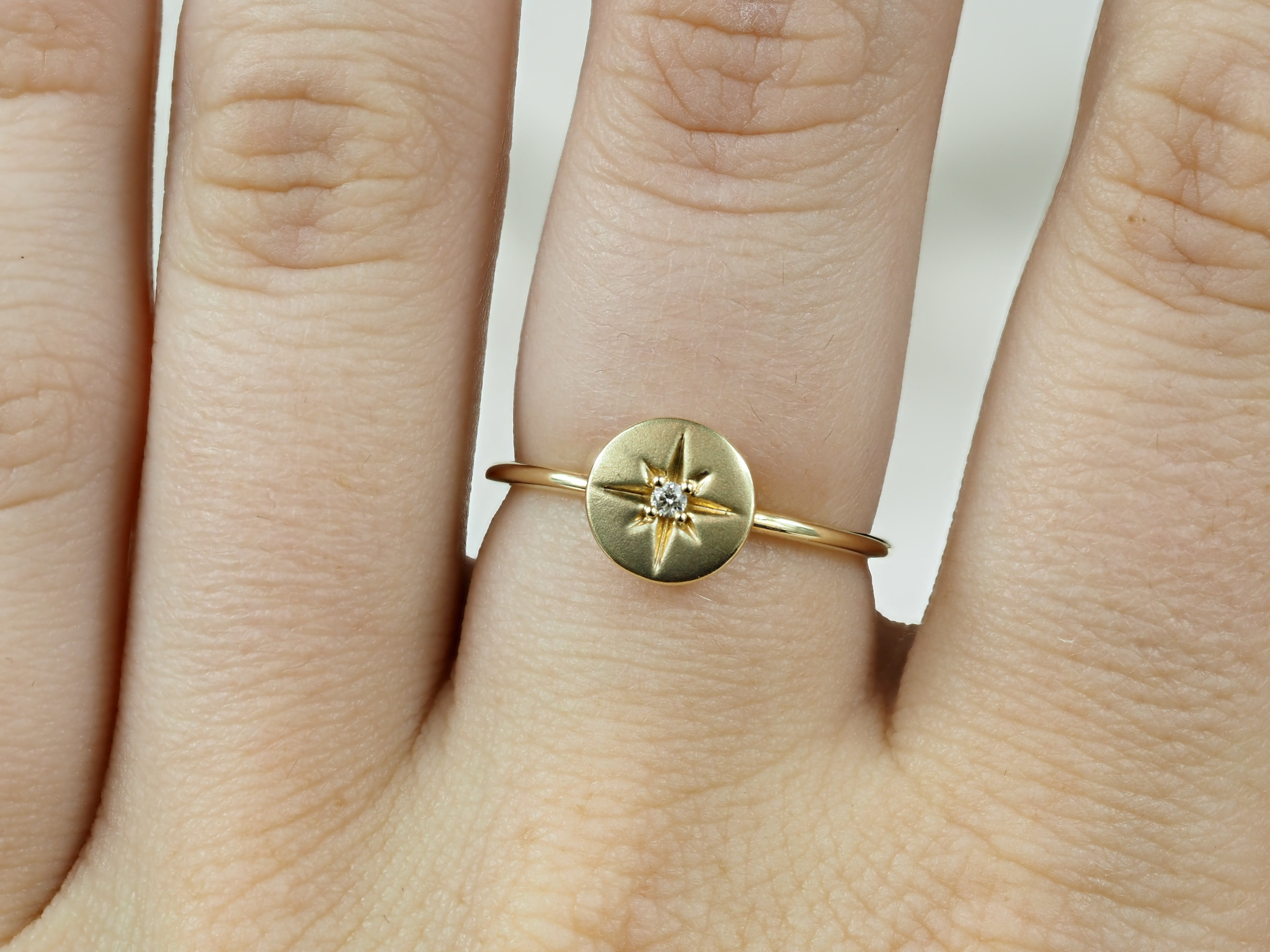 9ct Yellow Gold Diamond Ring