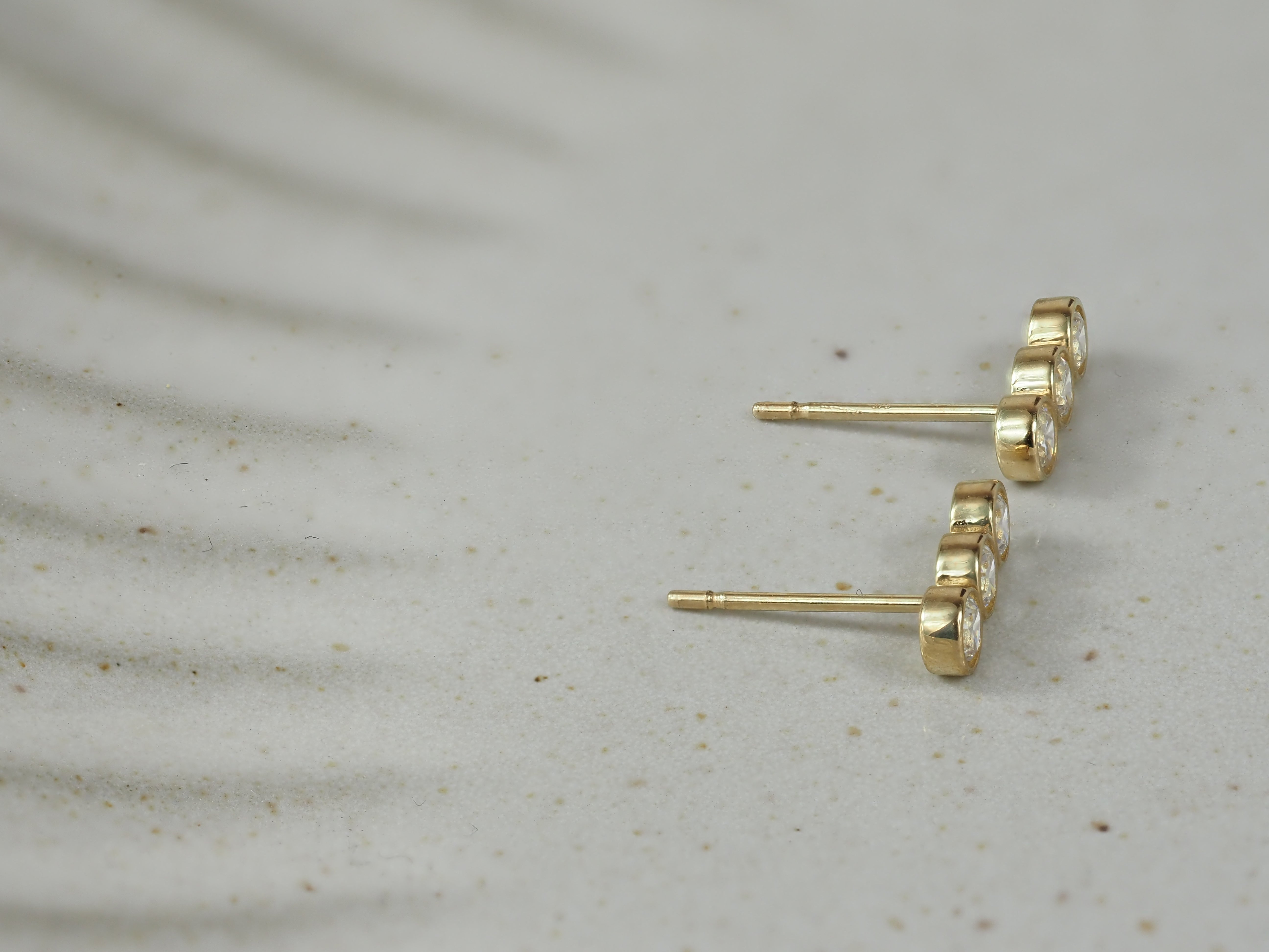 9ct Yellow Gold Cubic Zirconia Bar Stud Earrings