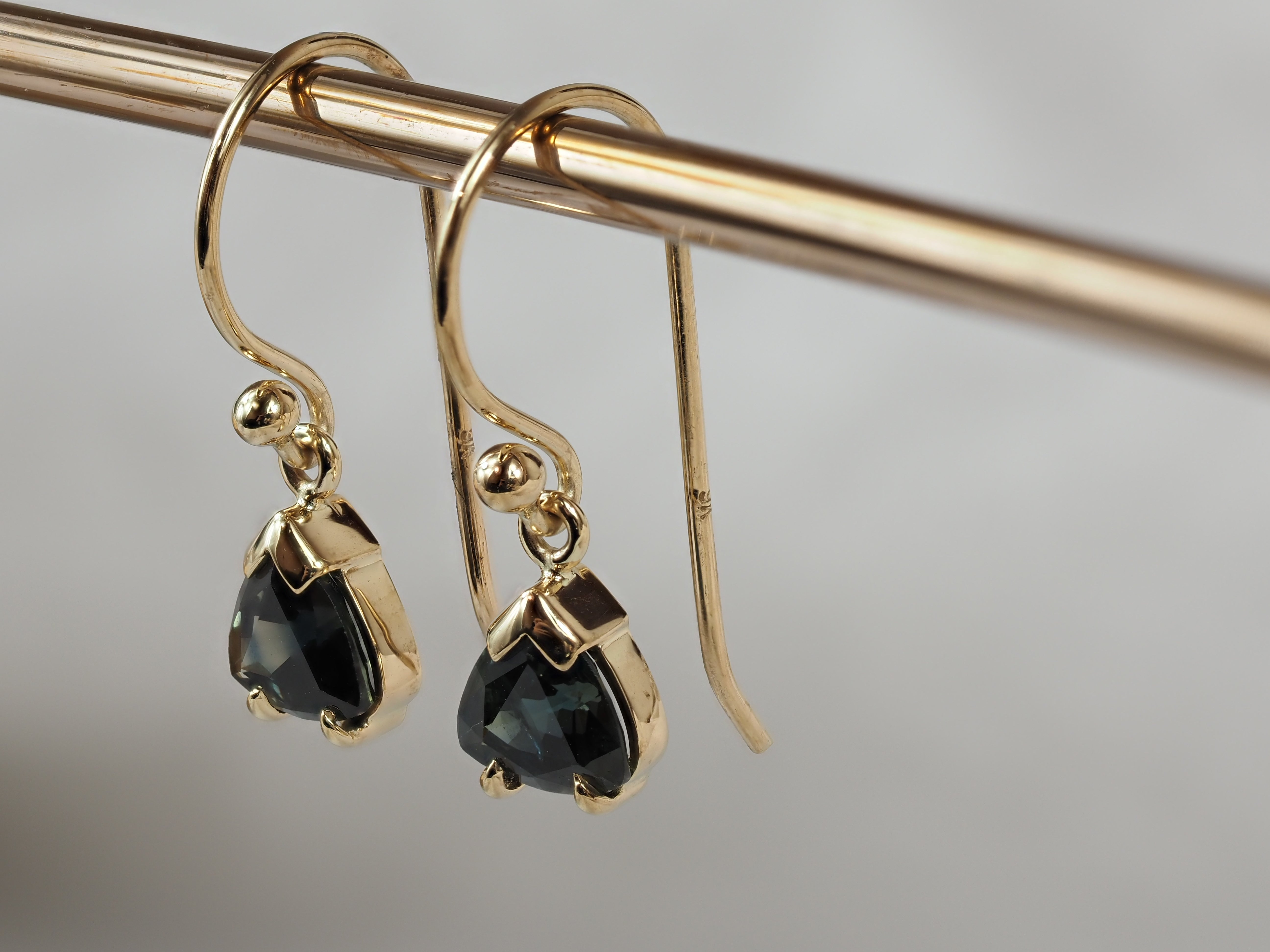 9ct Yellow Gold Blue/Green Sapphire Shepard Hook Earrings