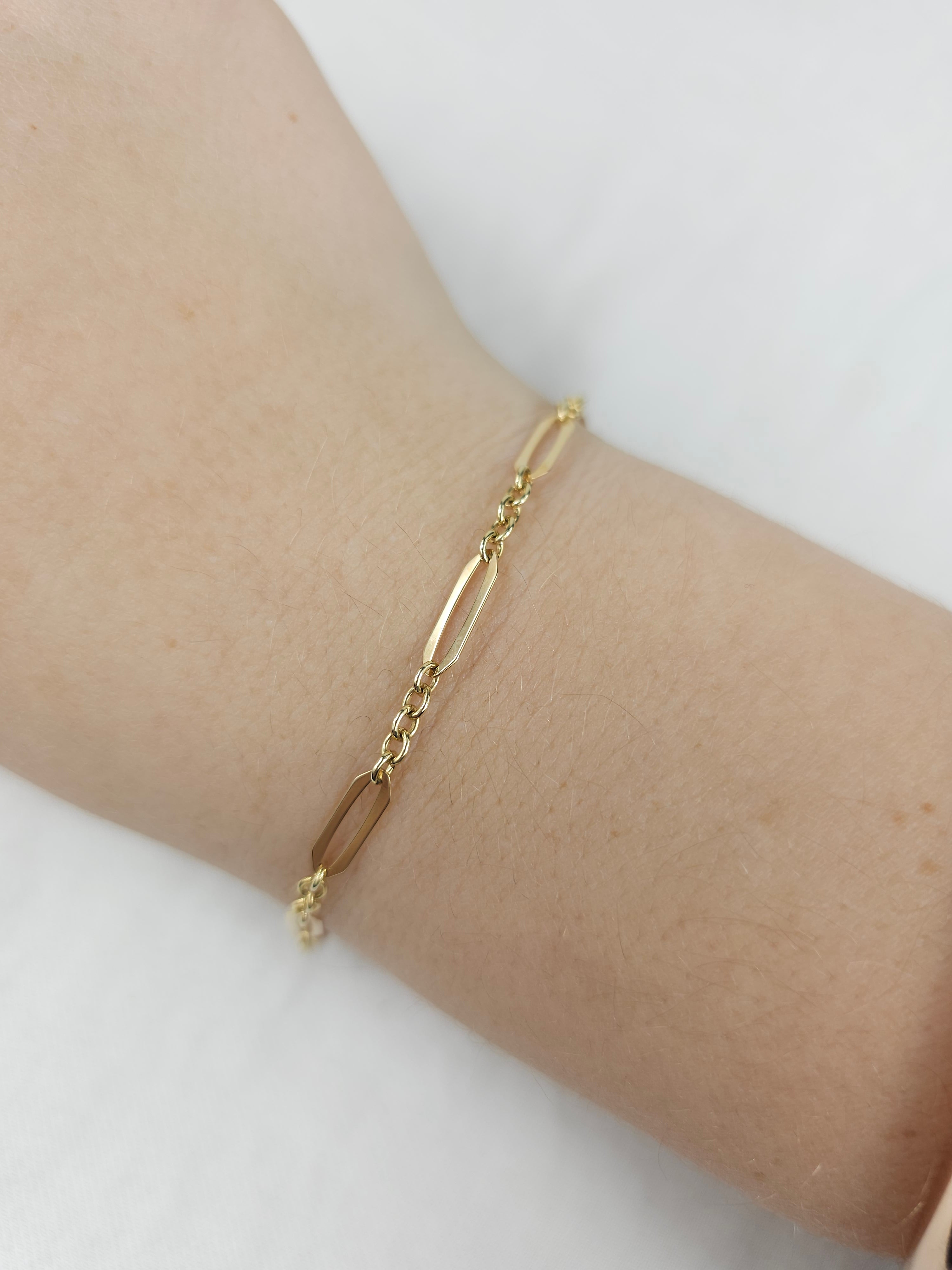 9ct Yellow Gold Flat fancy link bracelet