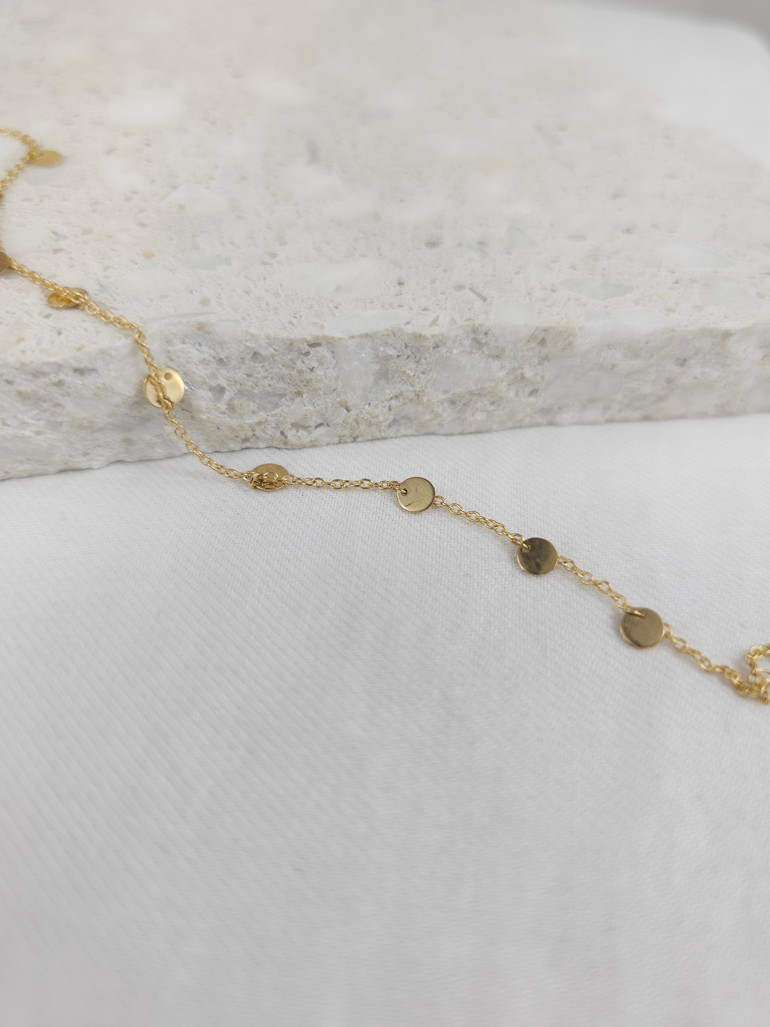 9ct Yellow Gold Hanging disc bracelet