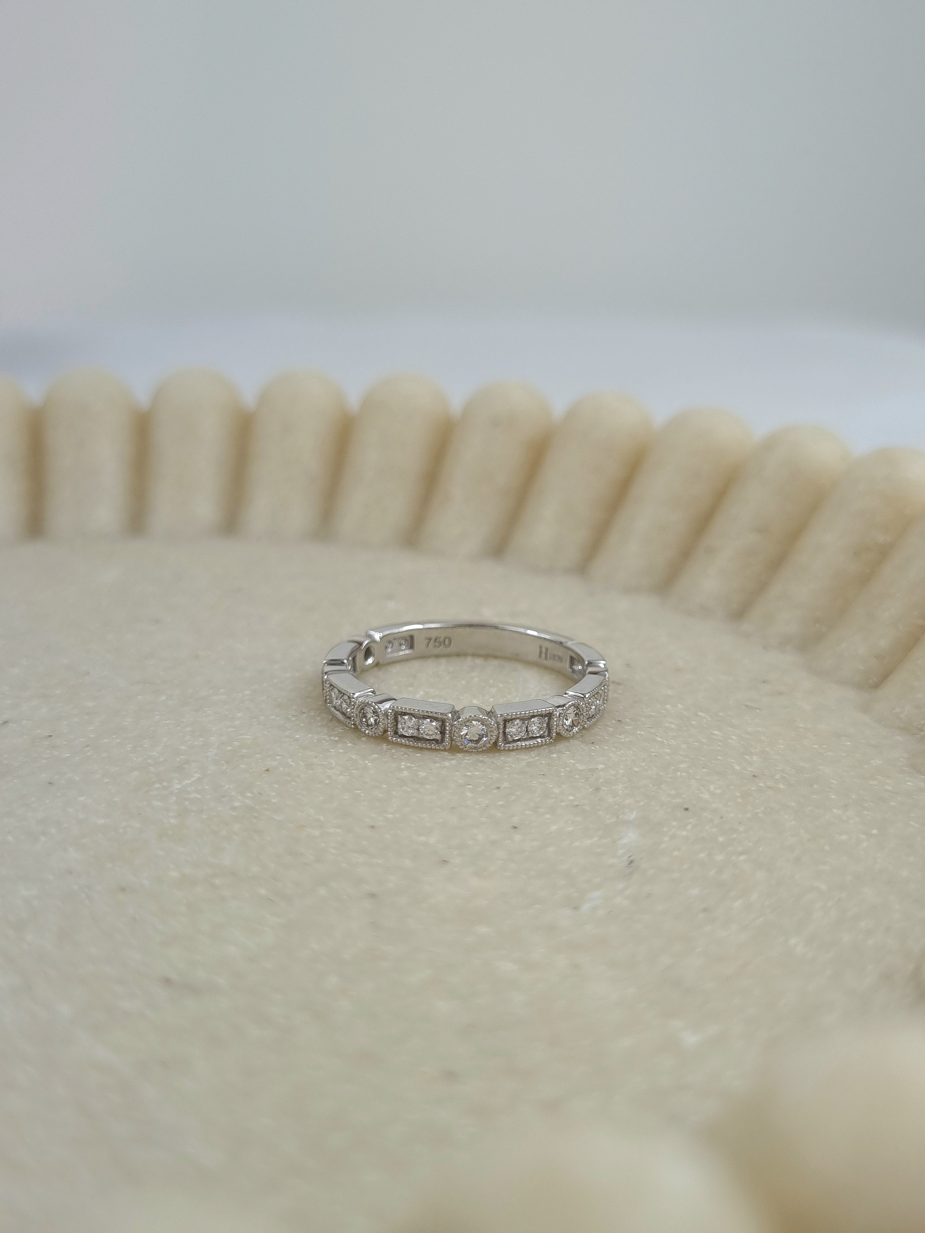 18ct White Gold Vintage Style Round Brilliant cut Diamond band, 0.39ct total