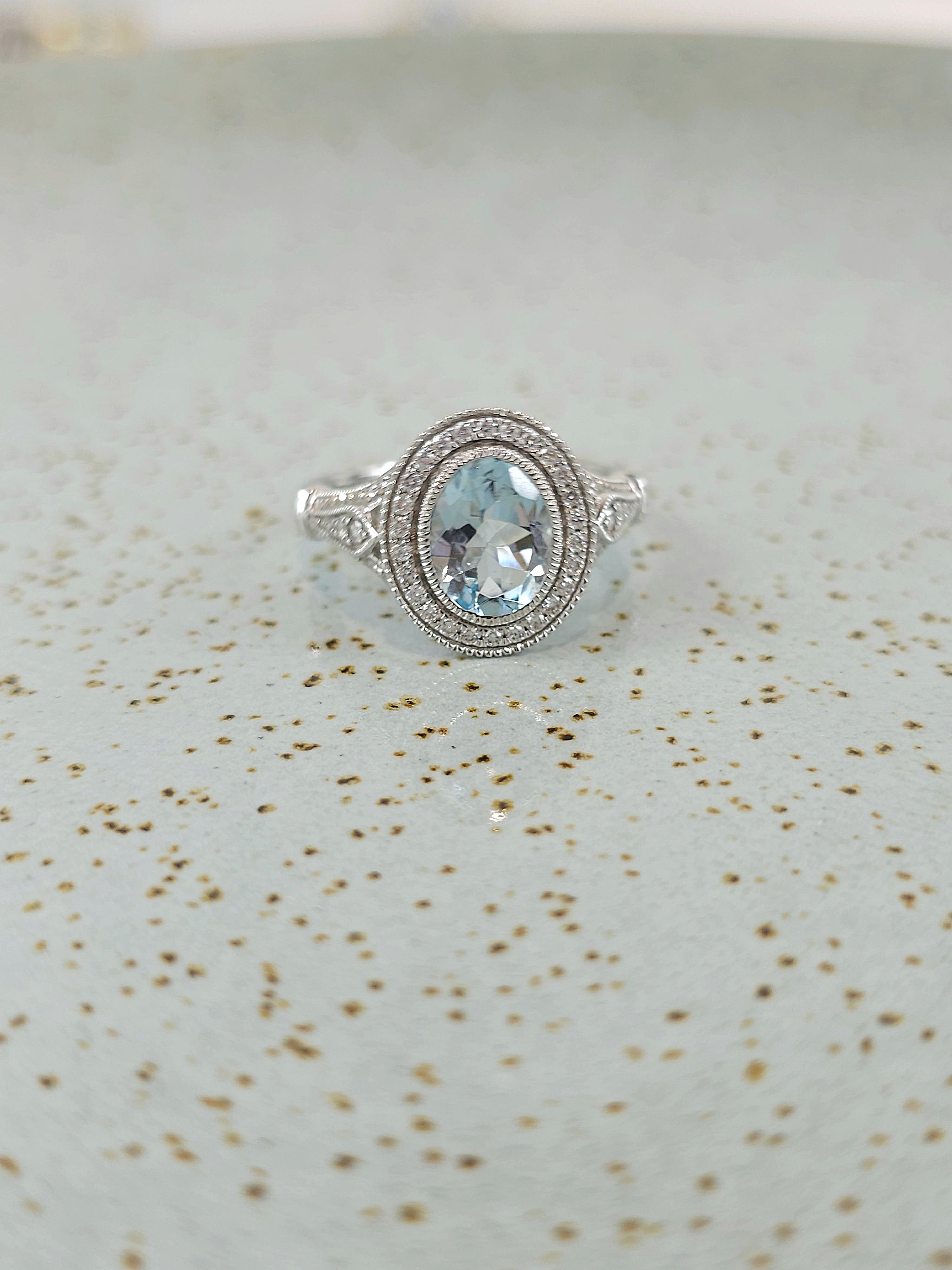 18ct White Gold Vintage Aquamarine and Diamond ring