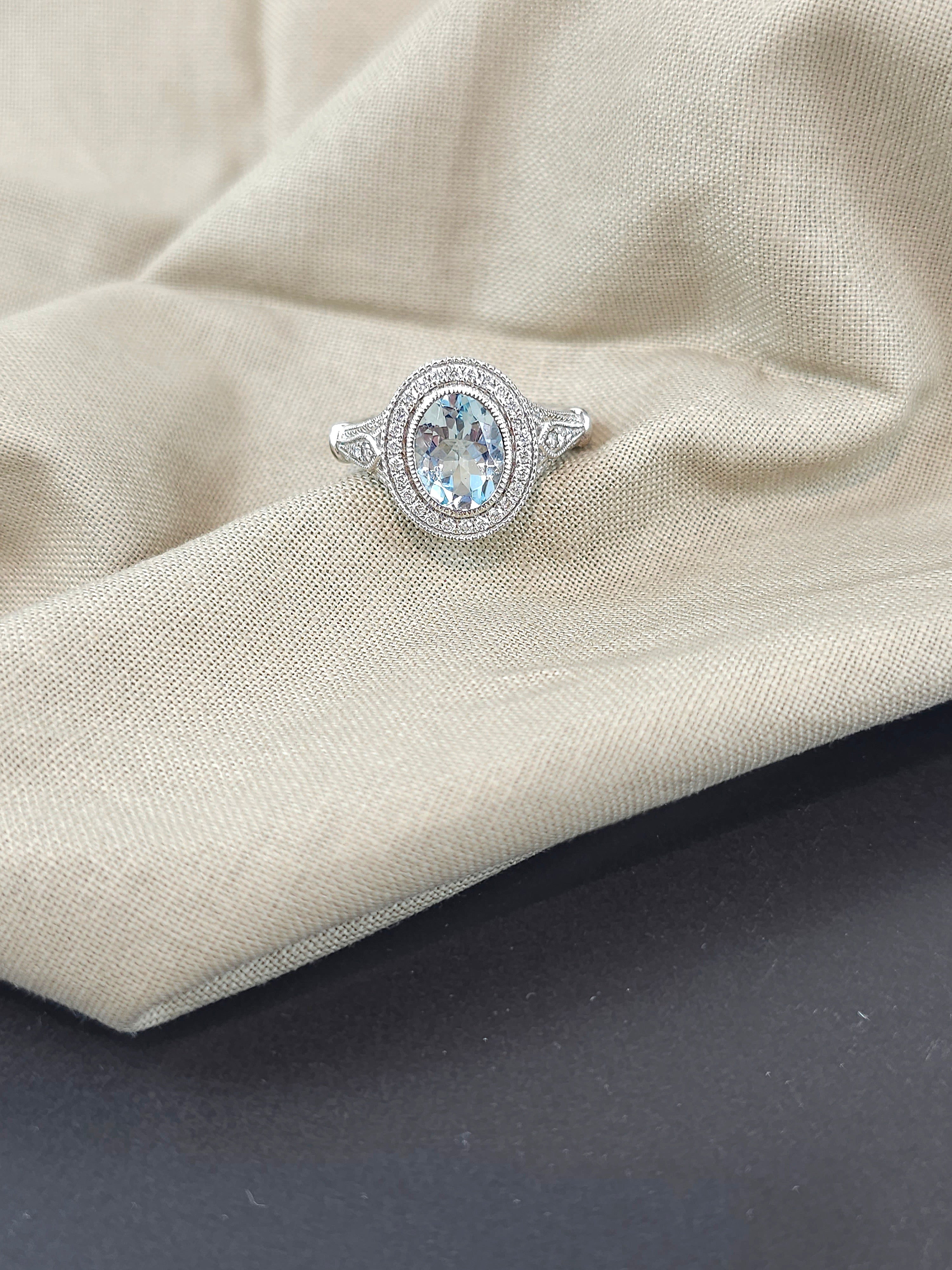 18ct White Gold Vintage Aquamarine and Diamond ring