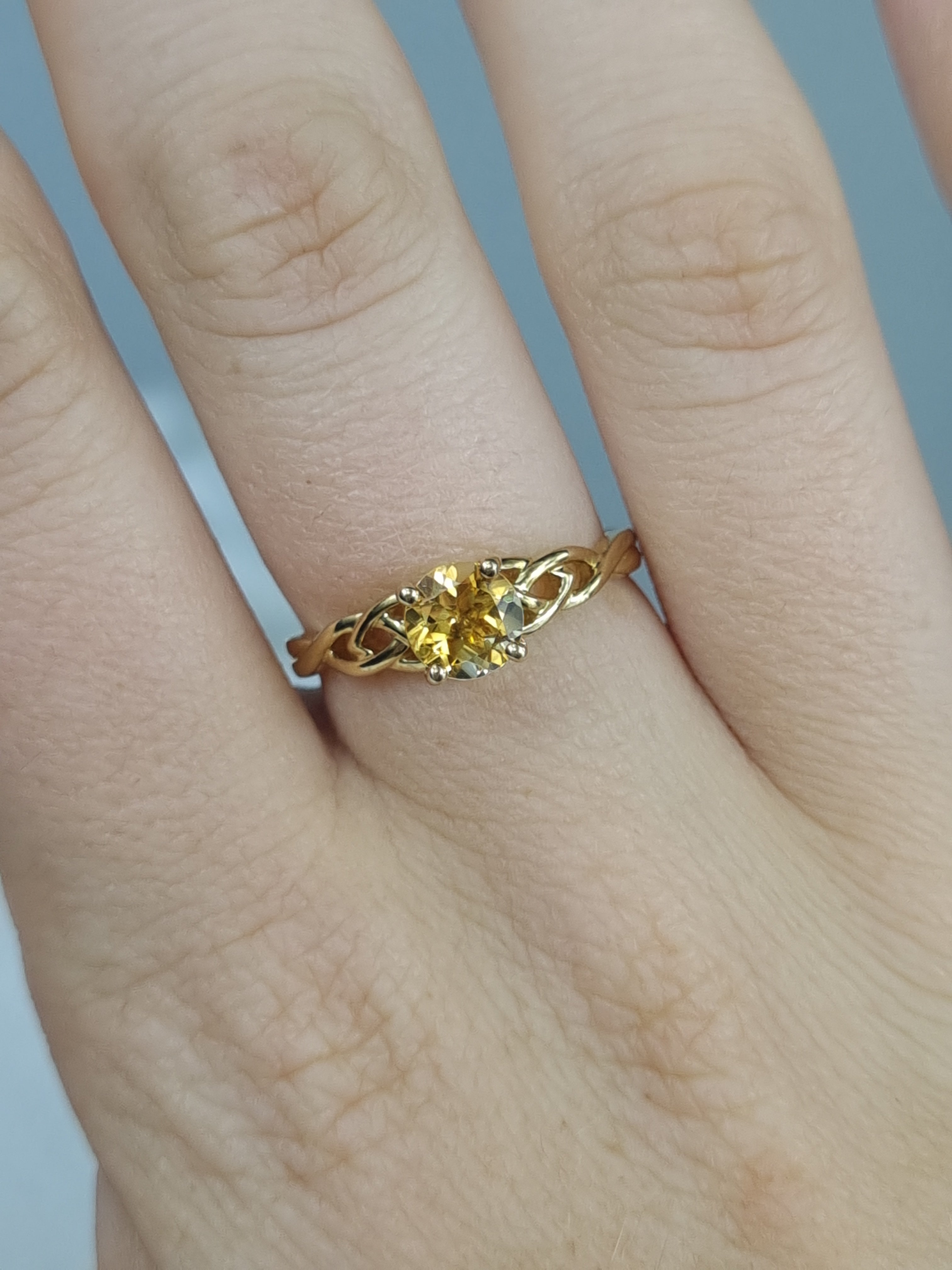 9ct Yellow Gold Citrine ring