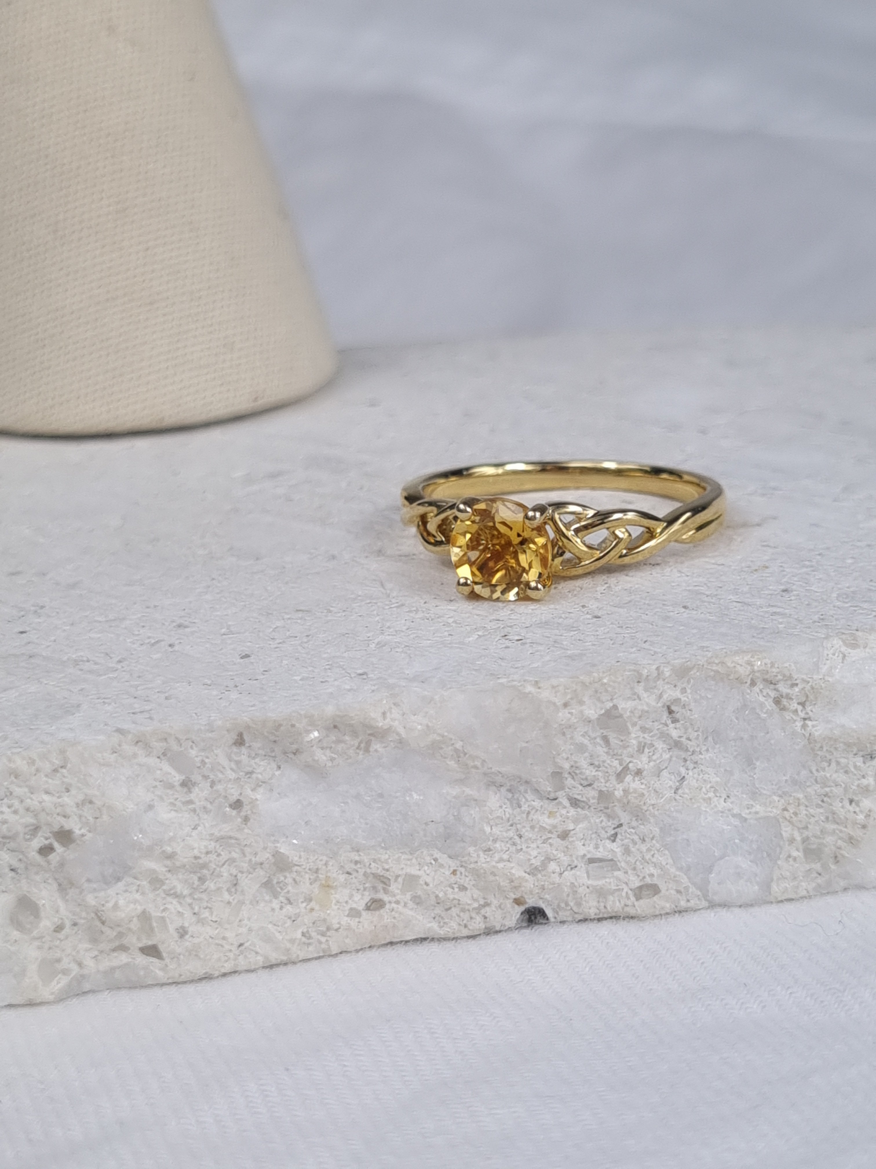 9ct Yellow Gold Citrine ring