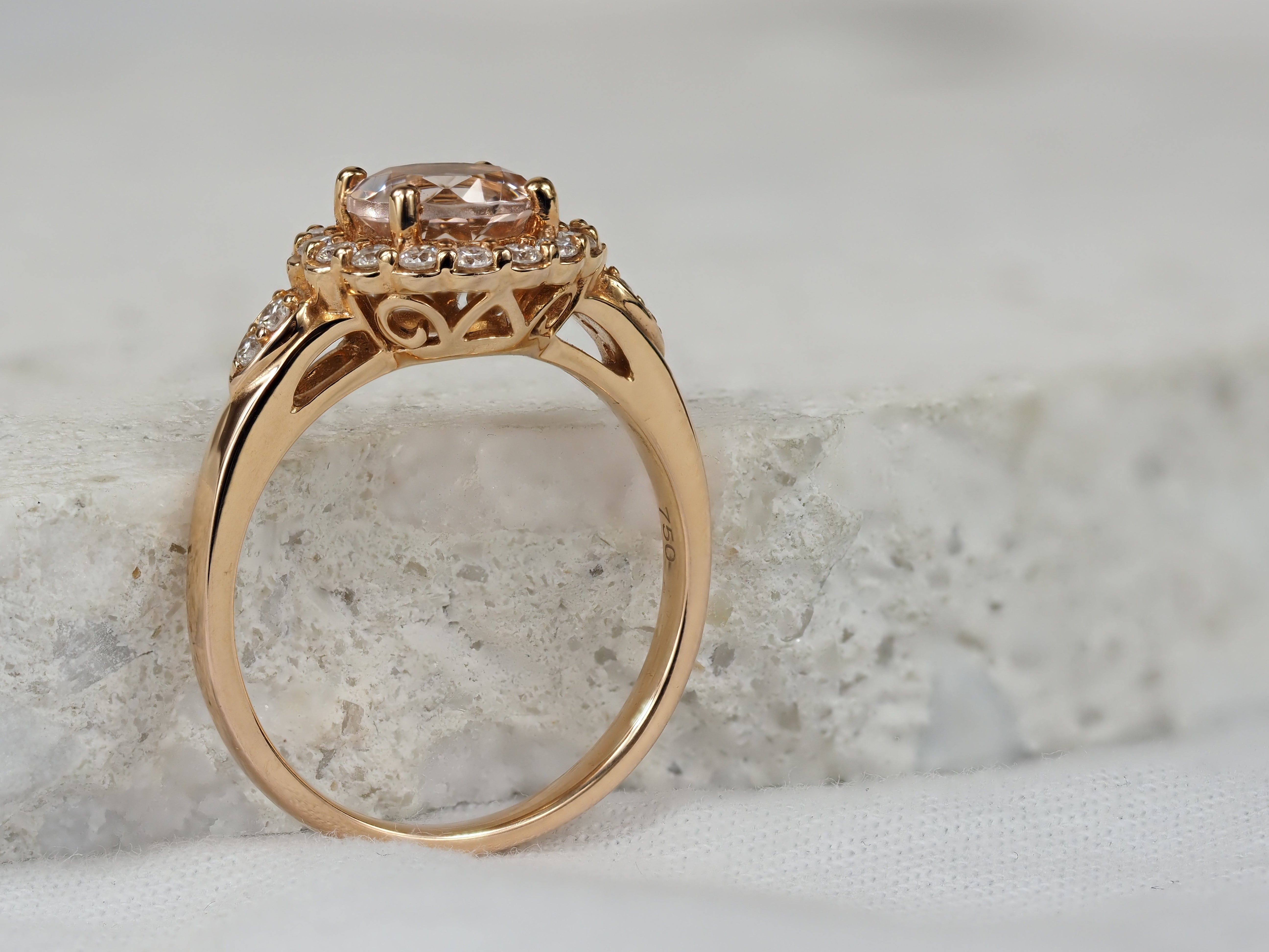 18ct Rose Gold Morganite and Diamond ring
